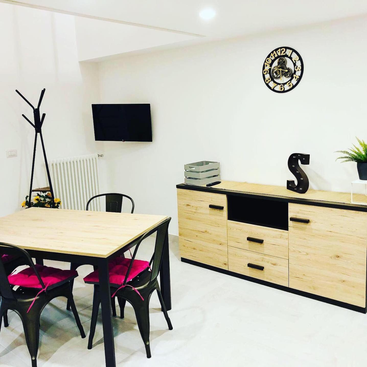 One-Bedroom Apartment - Photo 7