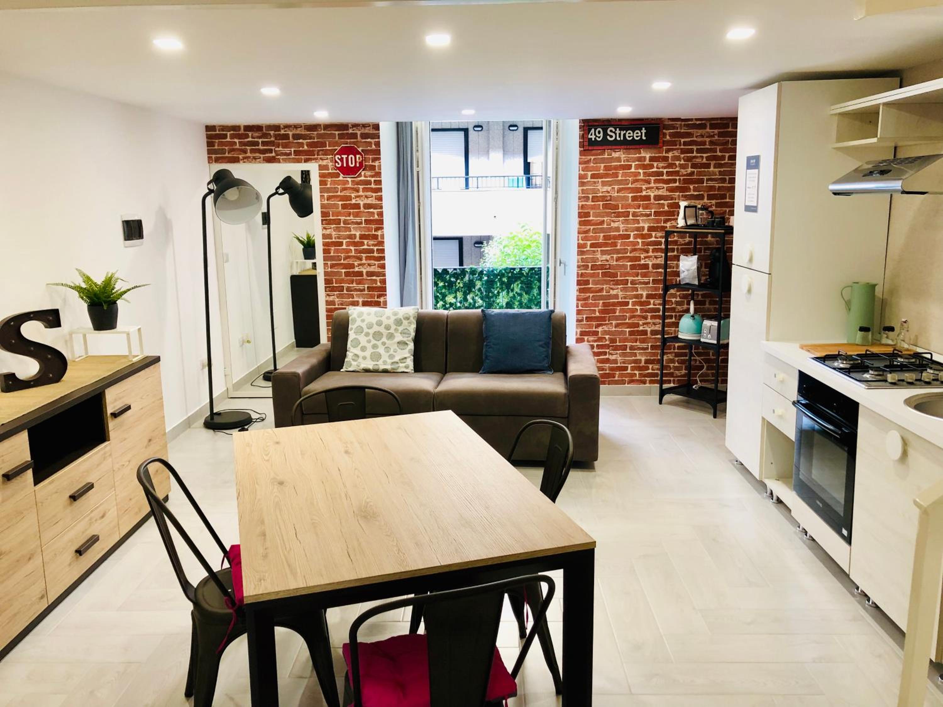 One-Bedroom Apartment - Photo 9
