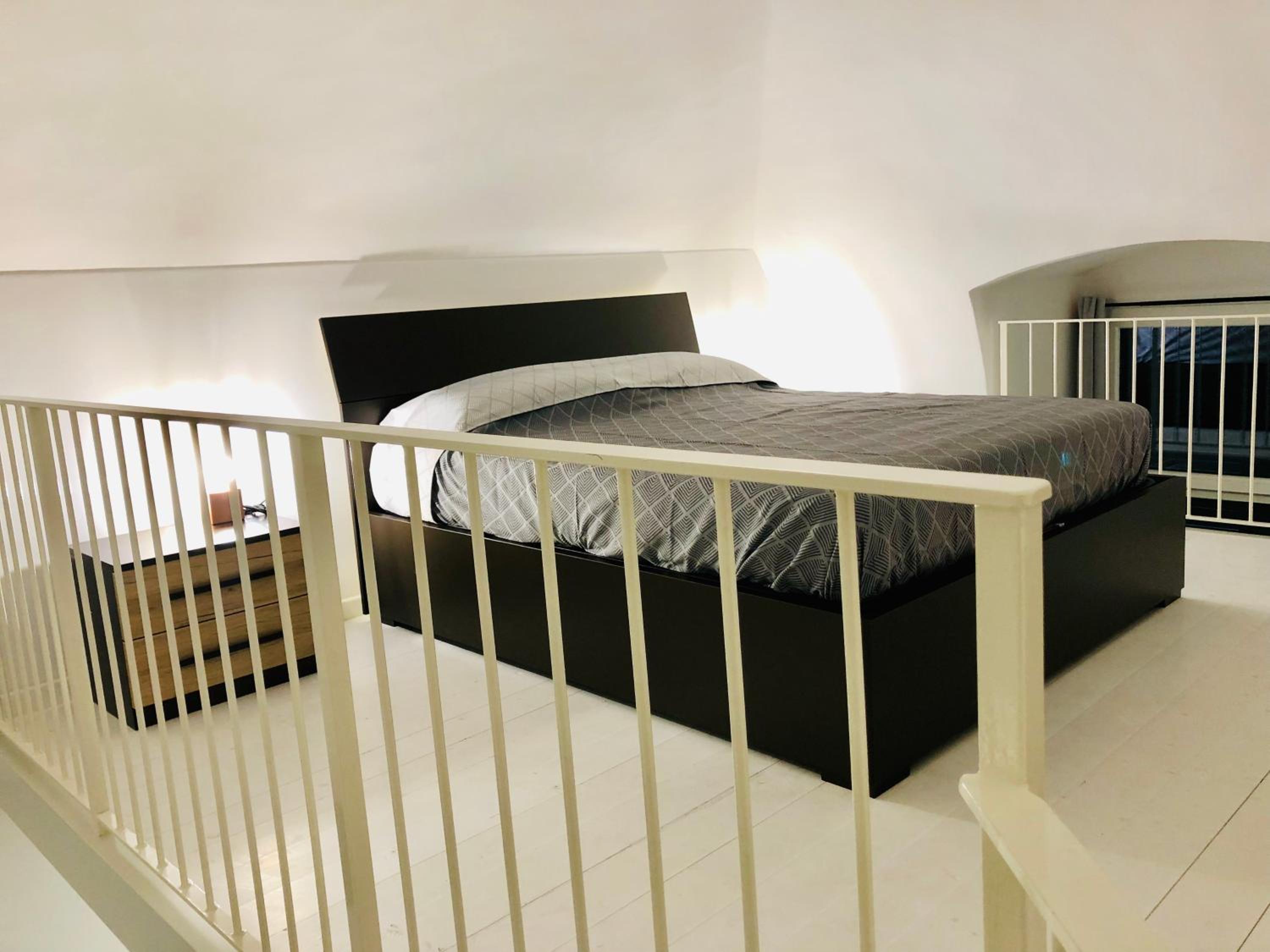 One-Bedroom Apartment - Photo 19