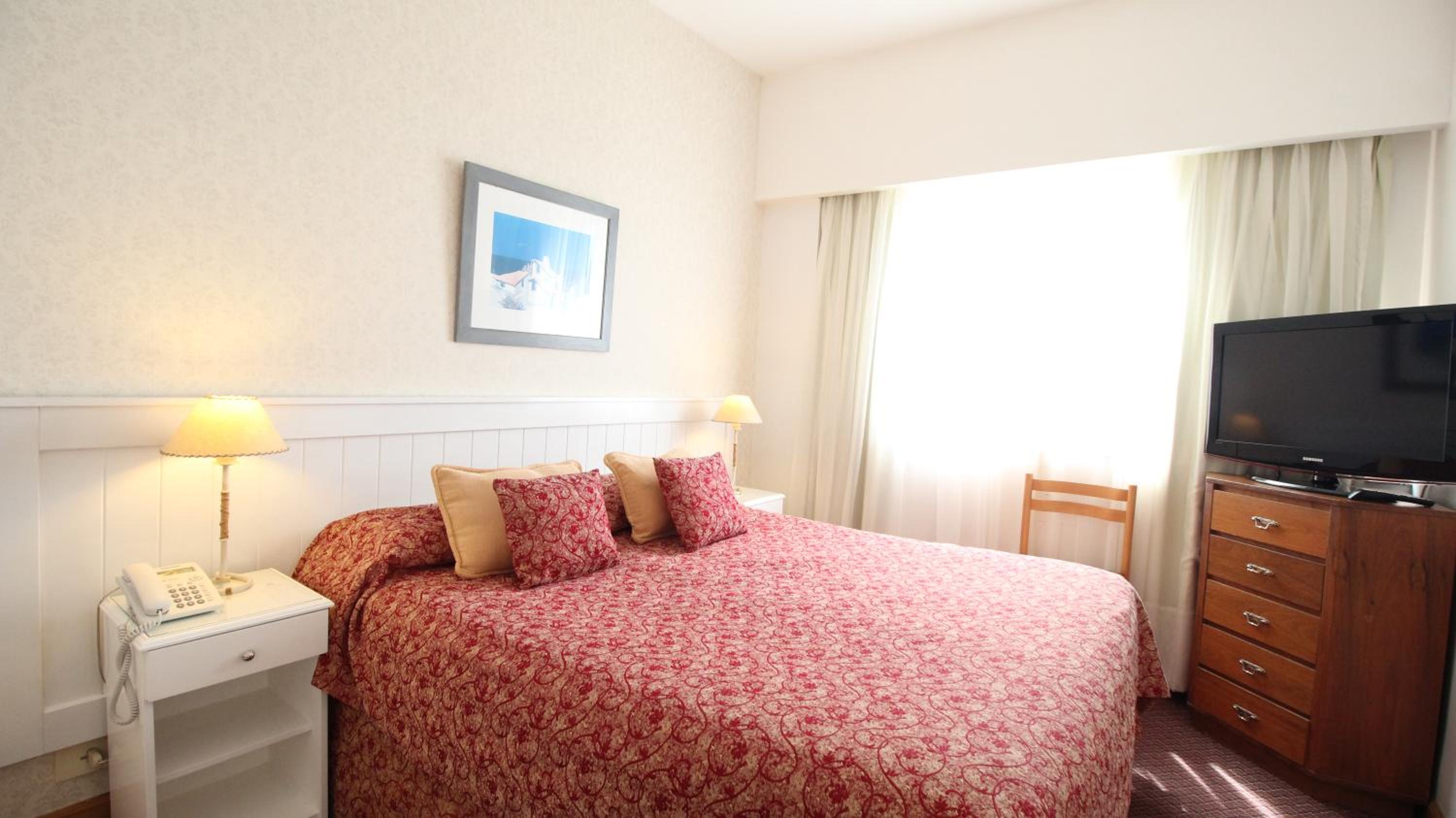 Standard Double or Twin Room photo 1