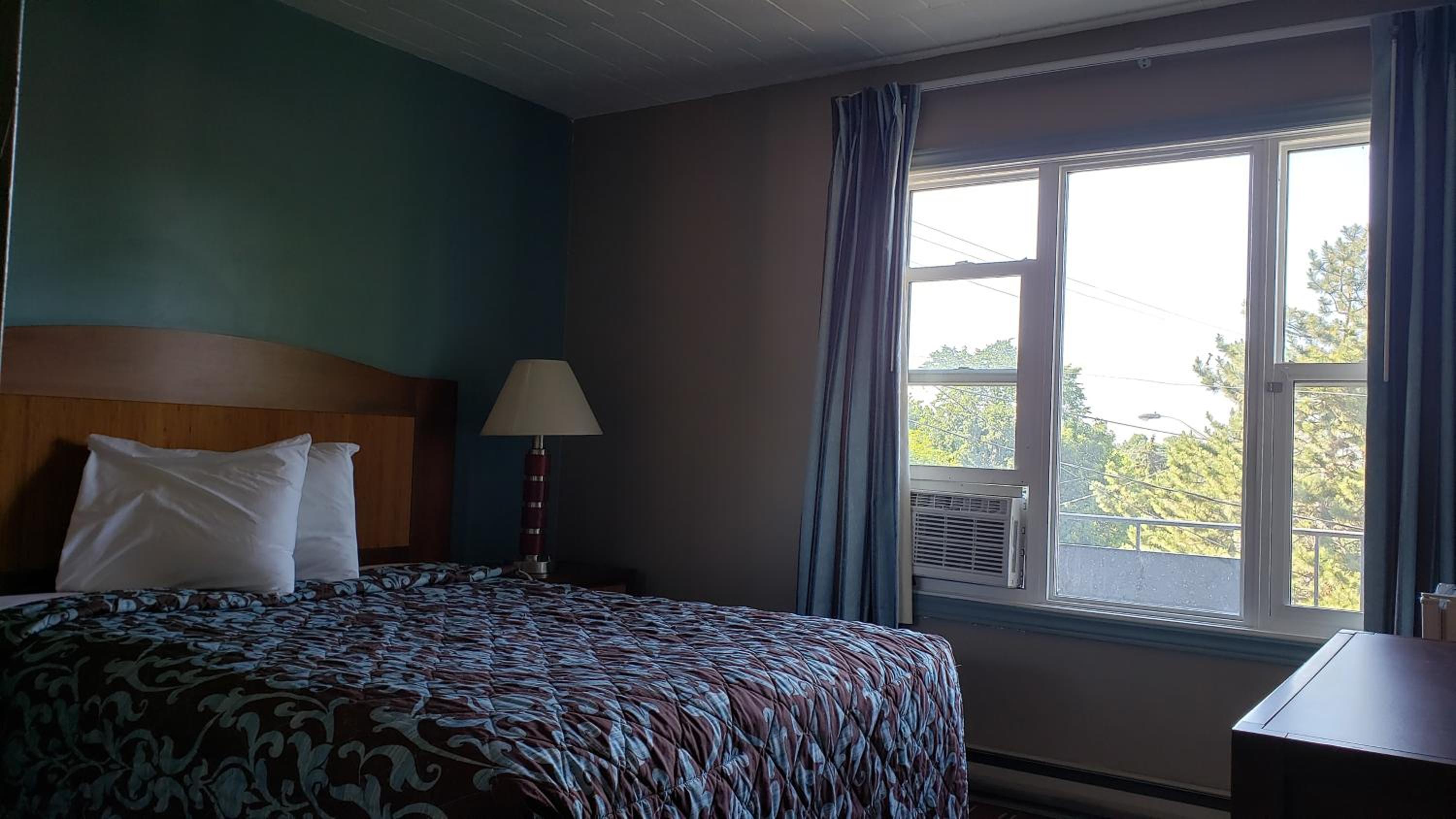Double Room with One Double Bed photo 3