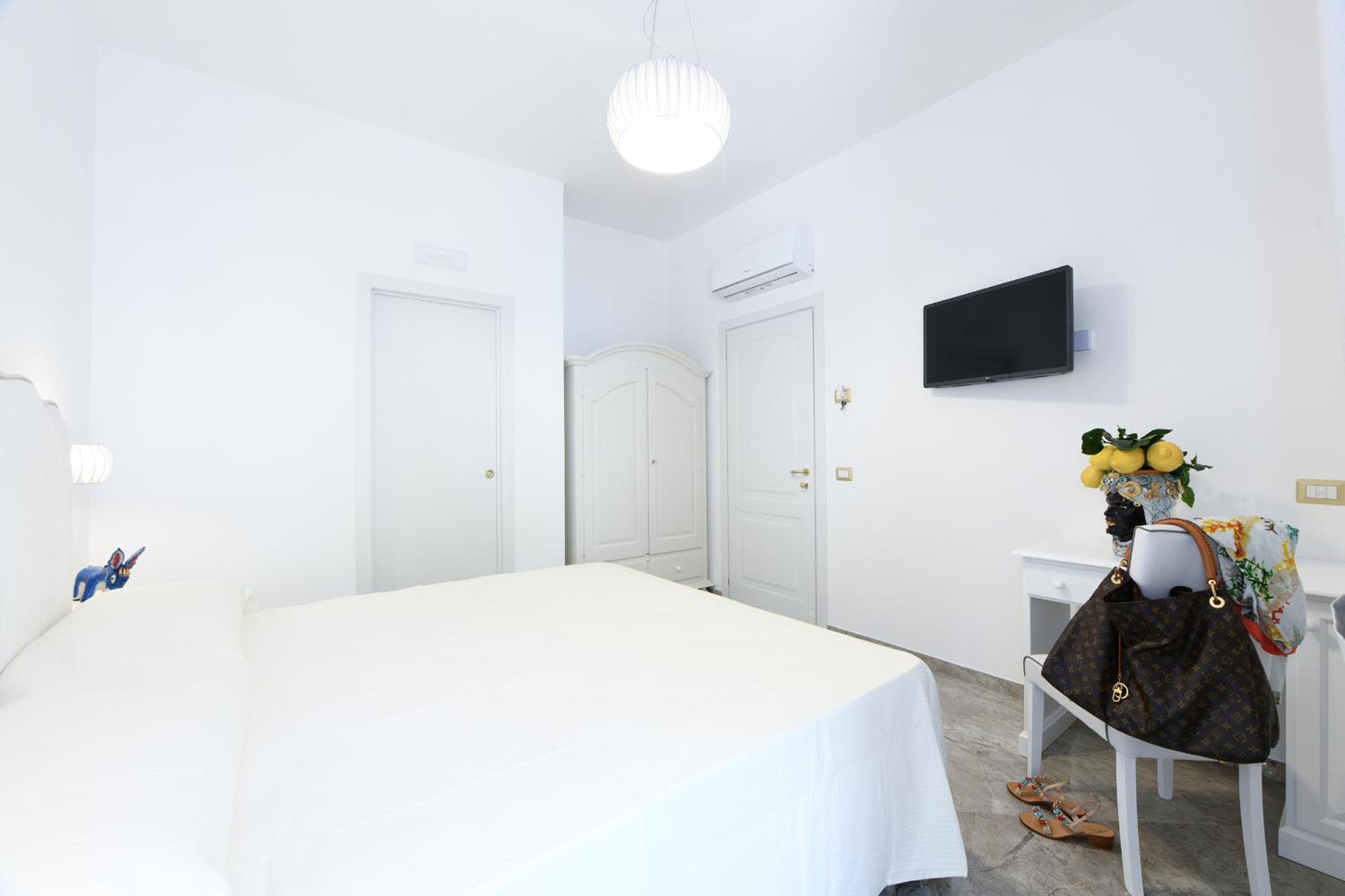 Deluxe Room photo 2
