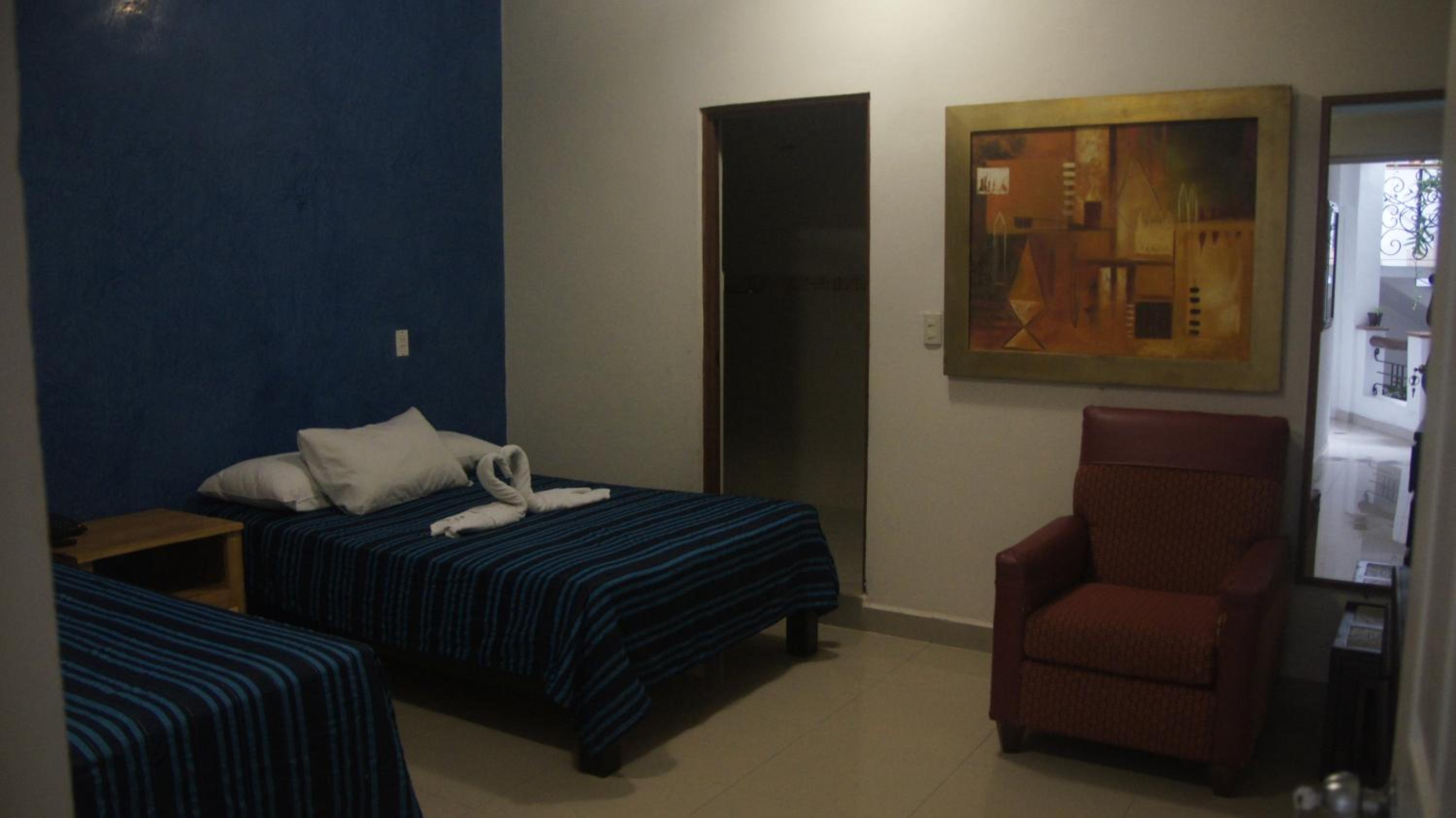Quadruple Room with Air Conditioner photo 1