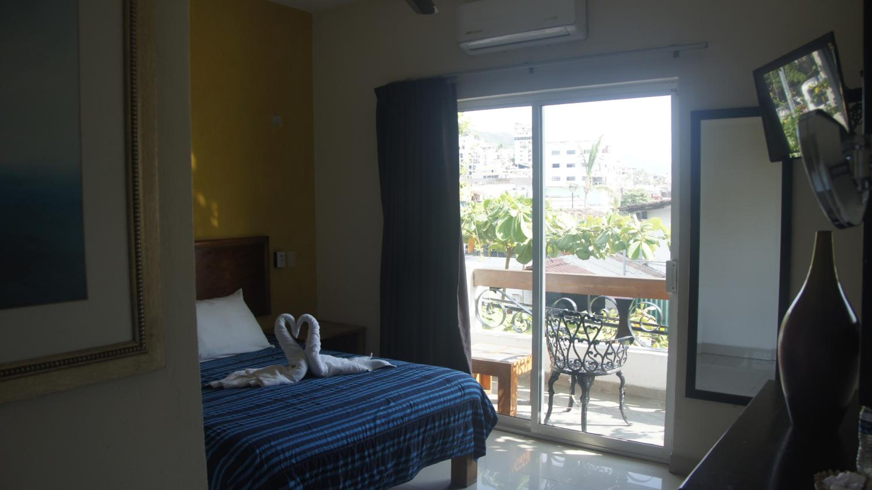 Double Room with Balcony photo 2