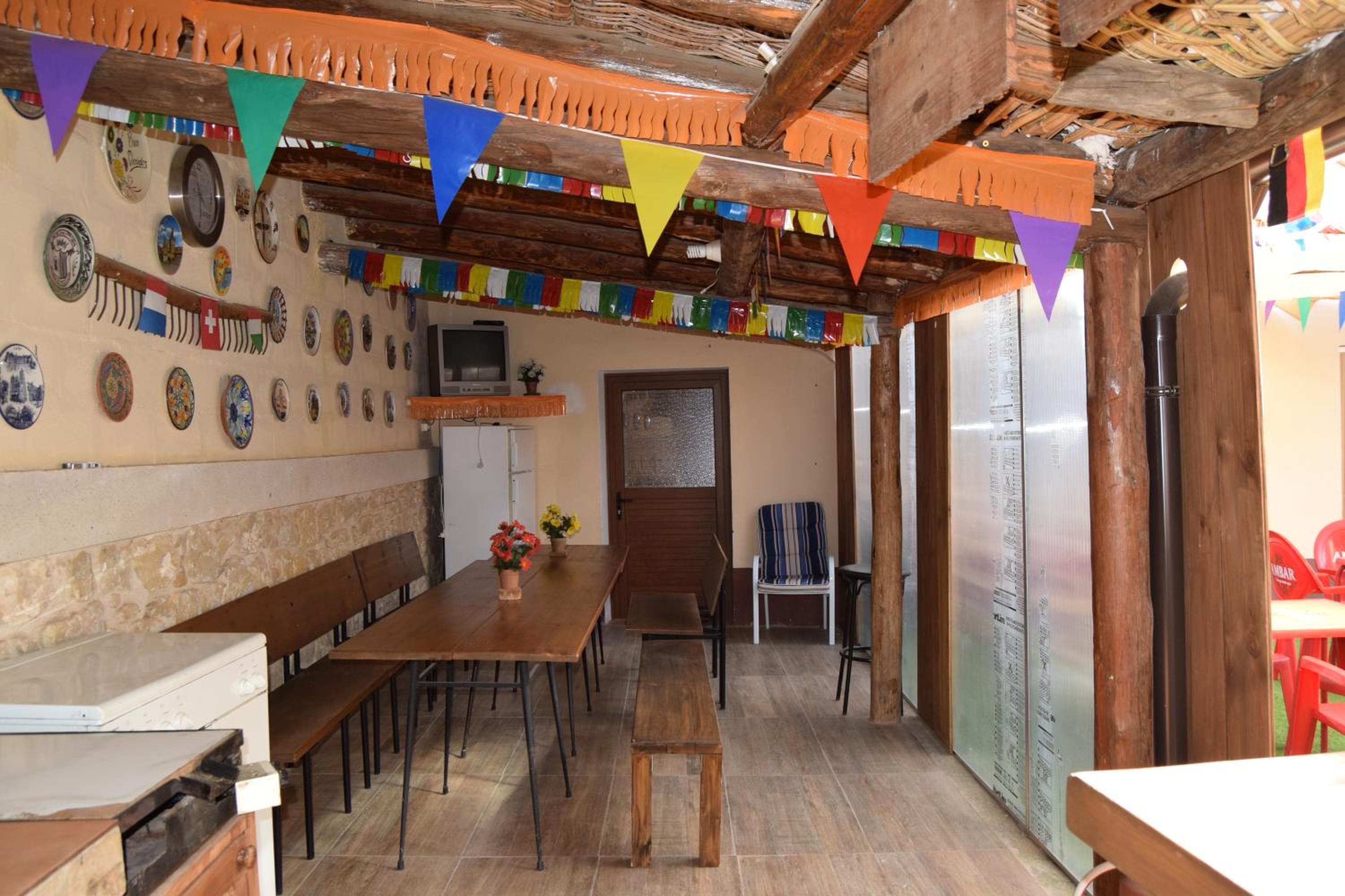 Apartment photo 2