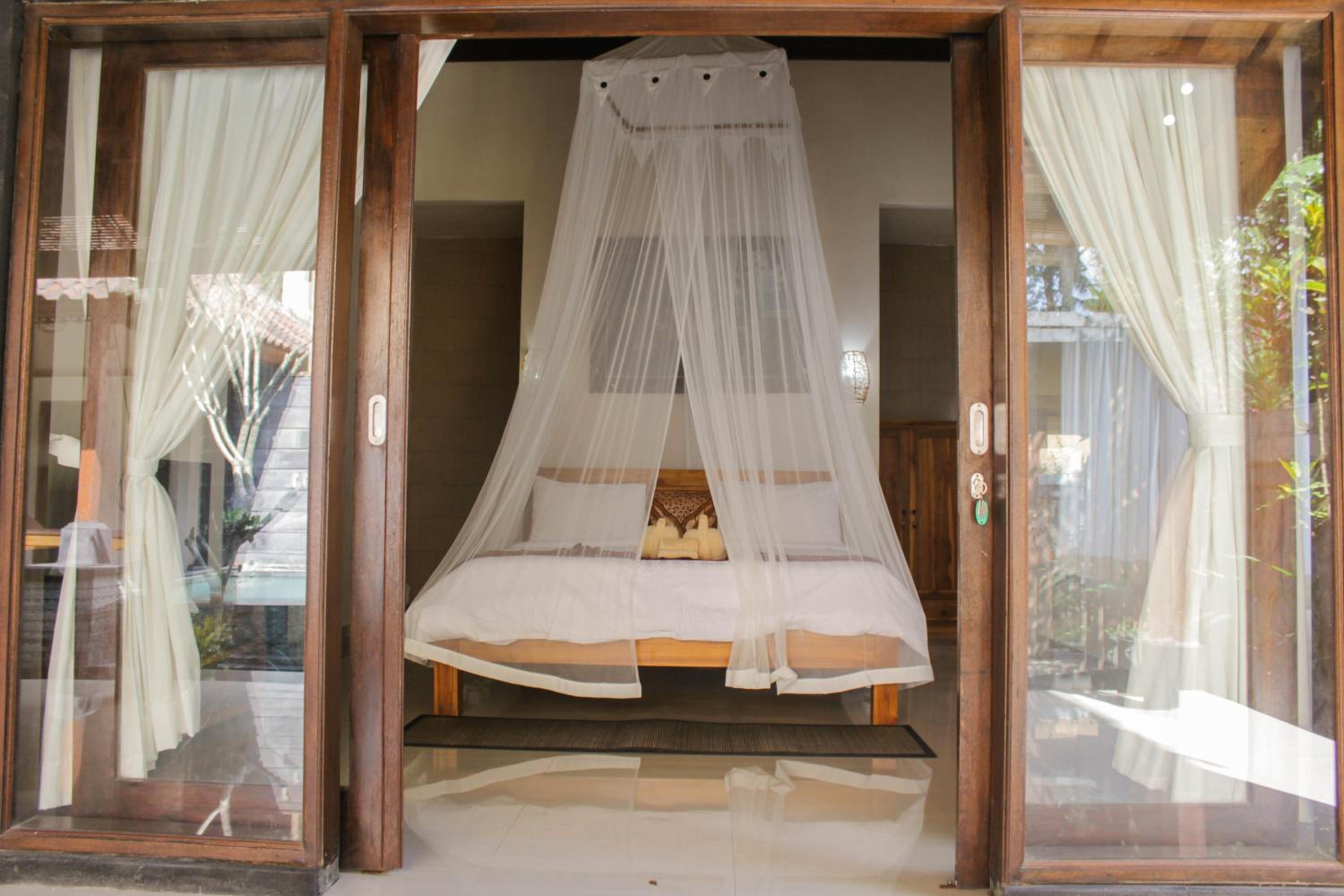 One-Bedroom Villa with Private Pool - Photo 8