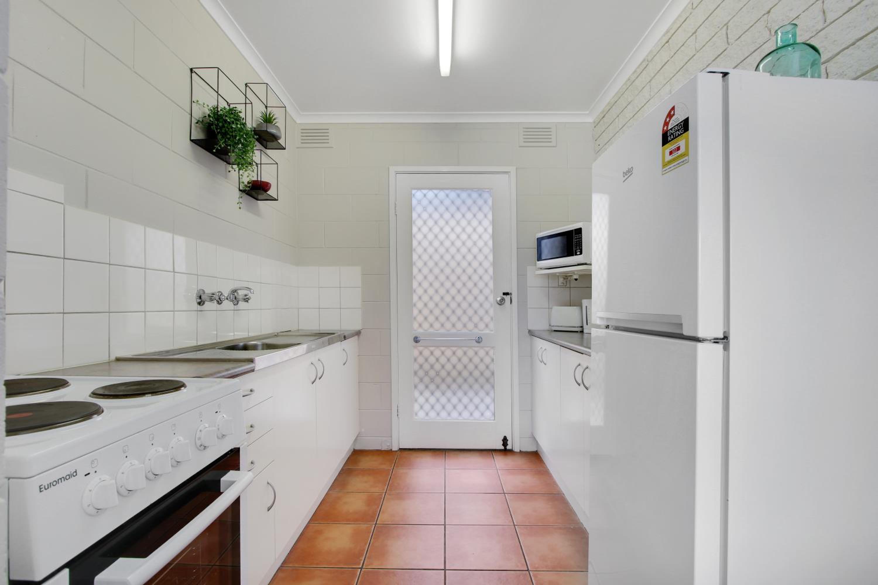Two-Bedroom Apartment - Photo 3