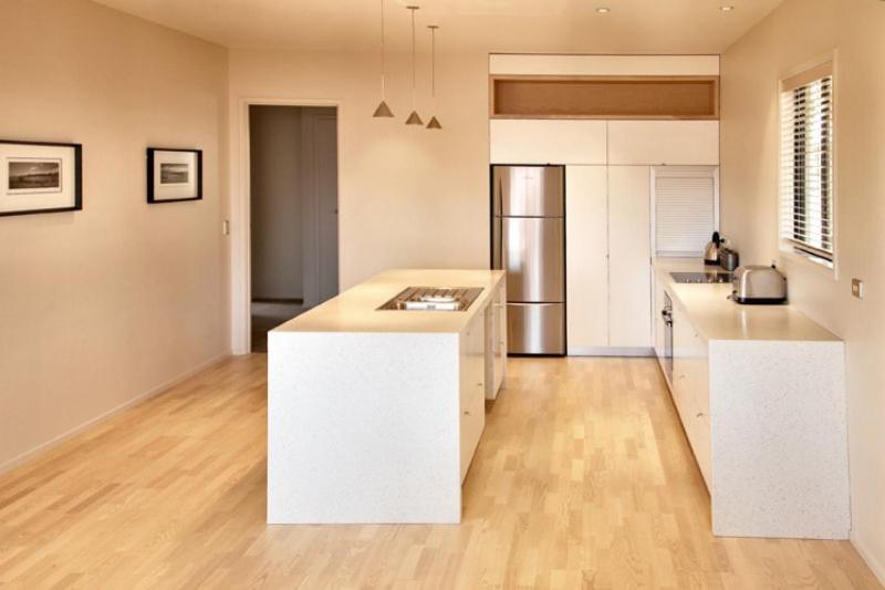 Three-Bedroom House photo 3