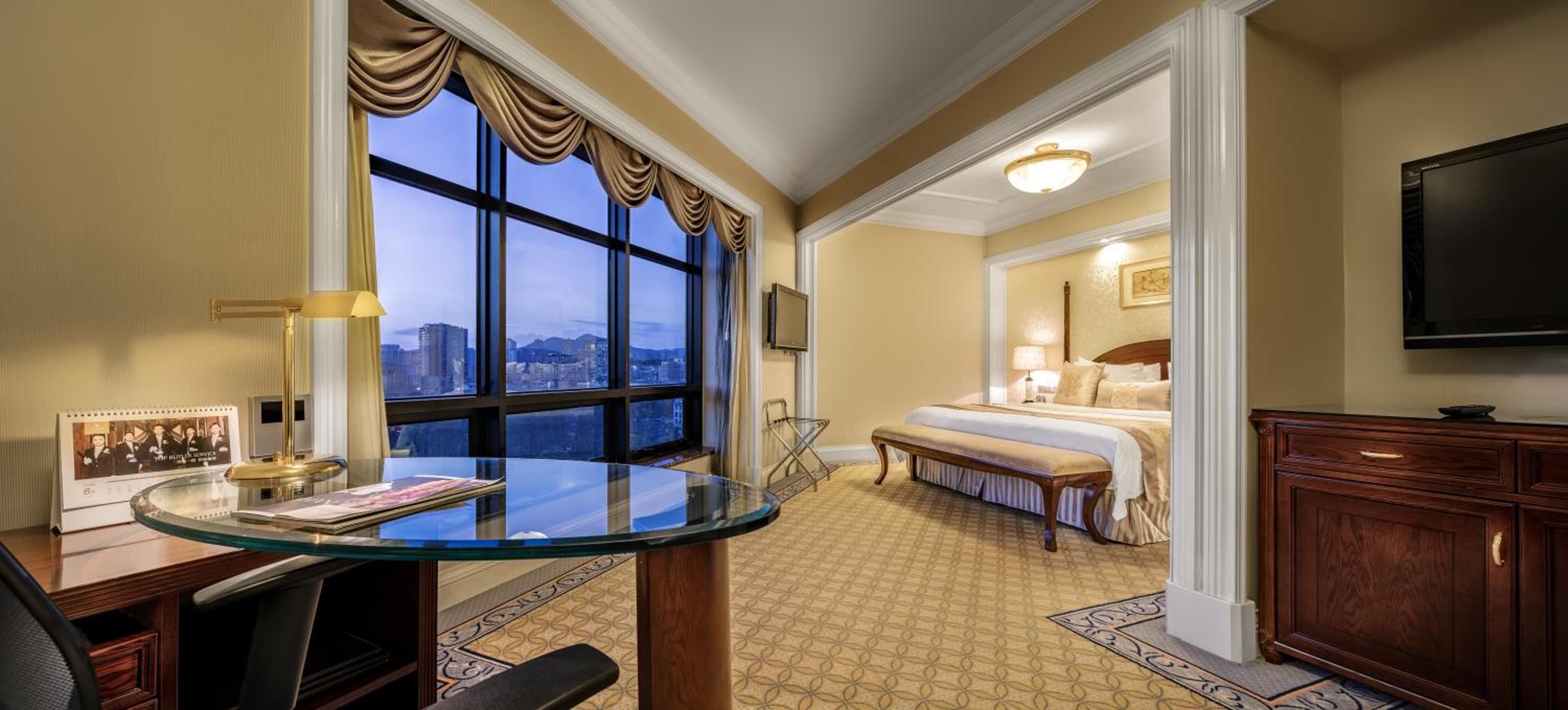 Premier Business Double Room City View photo 1