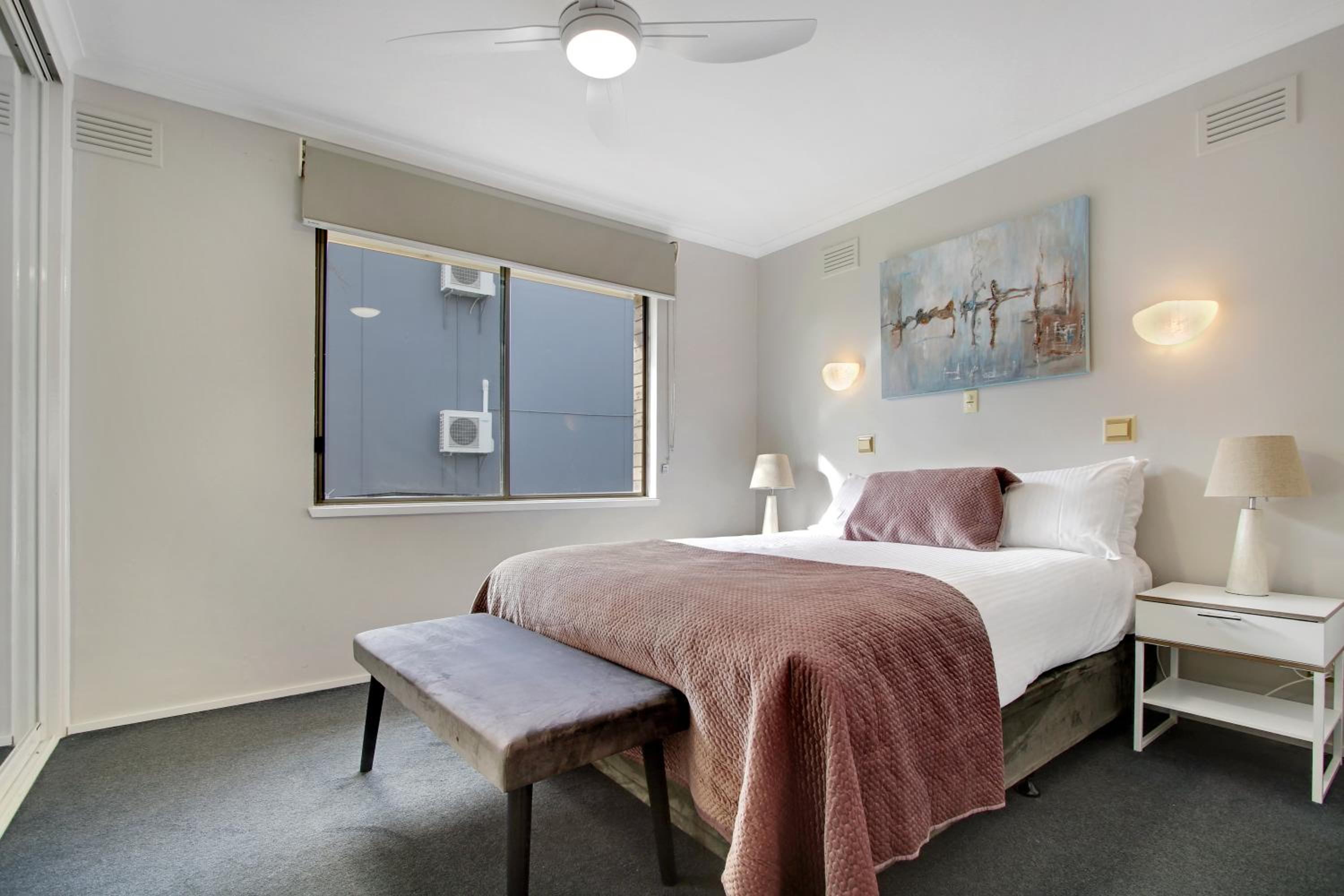 Three-Bedroom Apartment with Water View - Photo 13