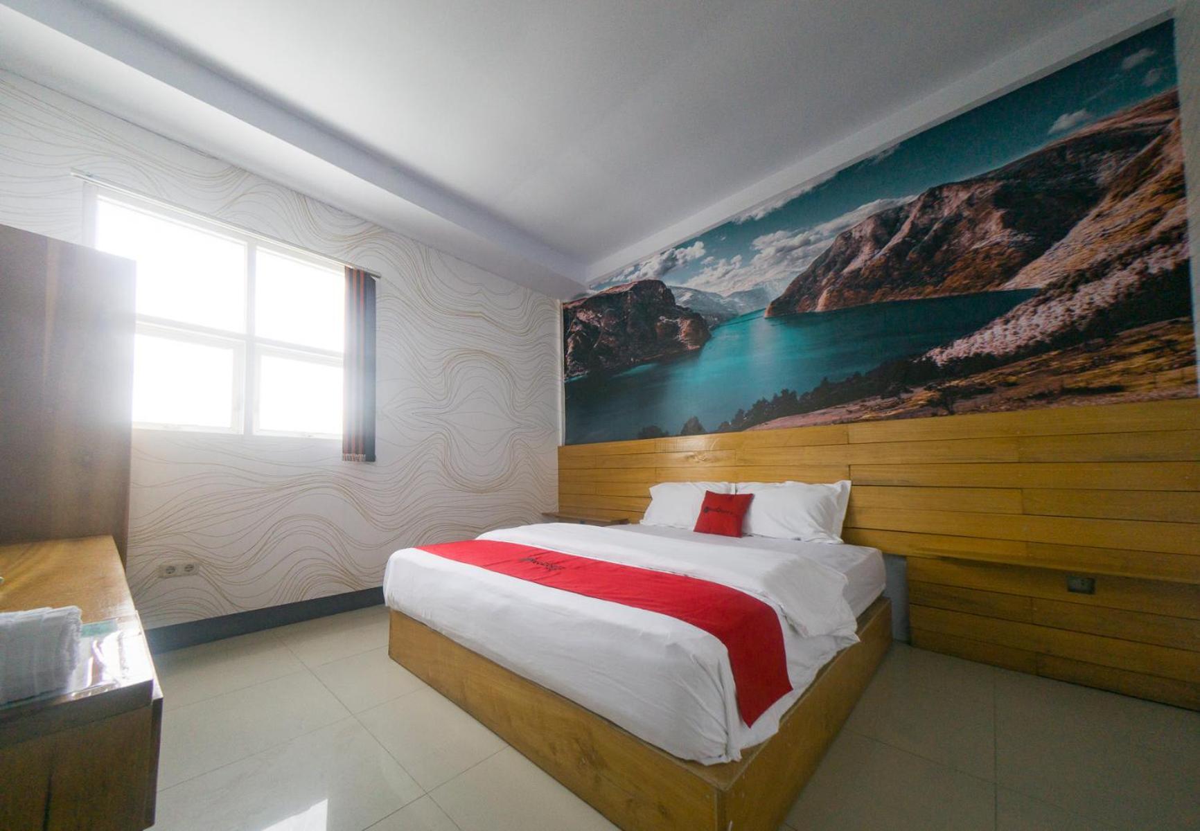 Deluxe Room - Photo 1