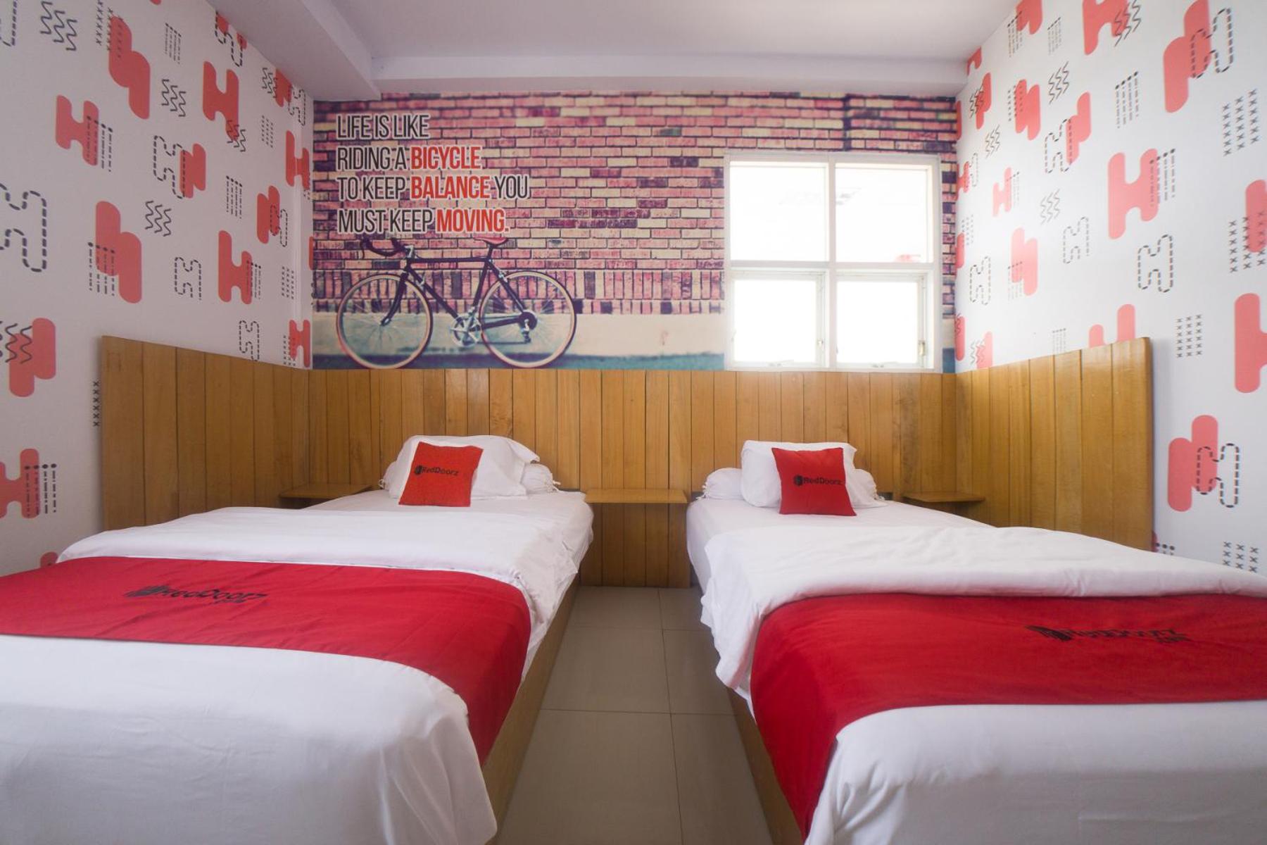 Twin Room - Photo 6