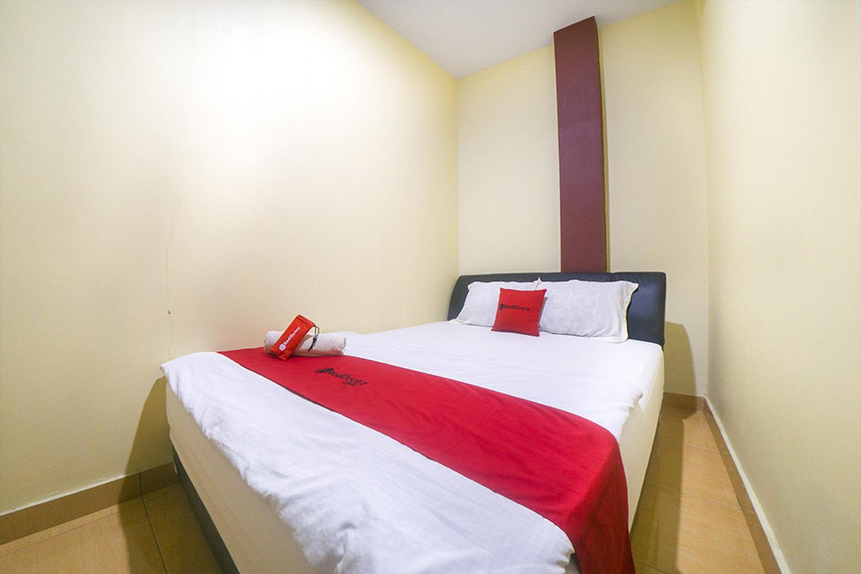 Double Room - Photo 5