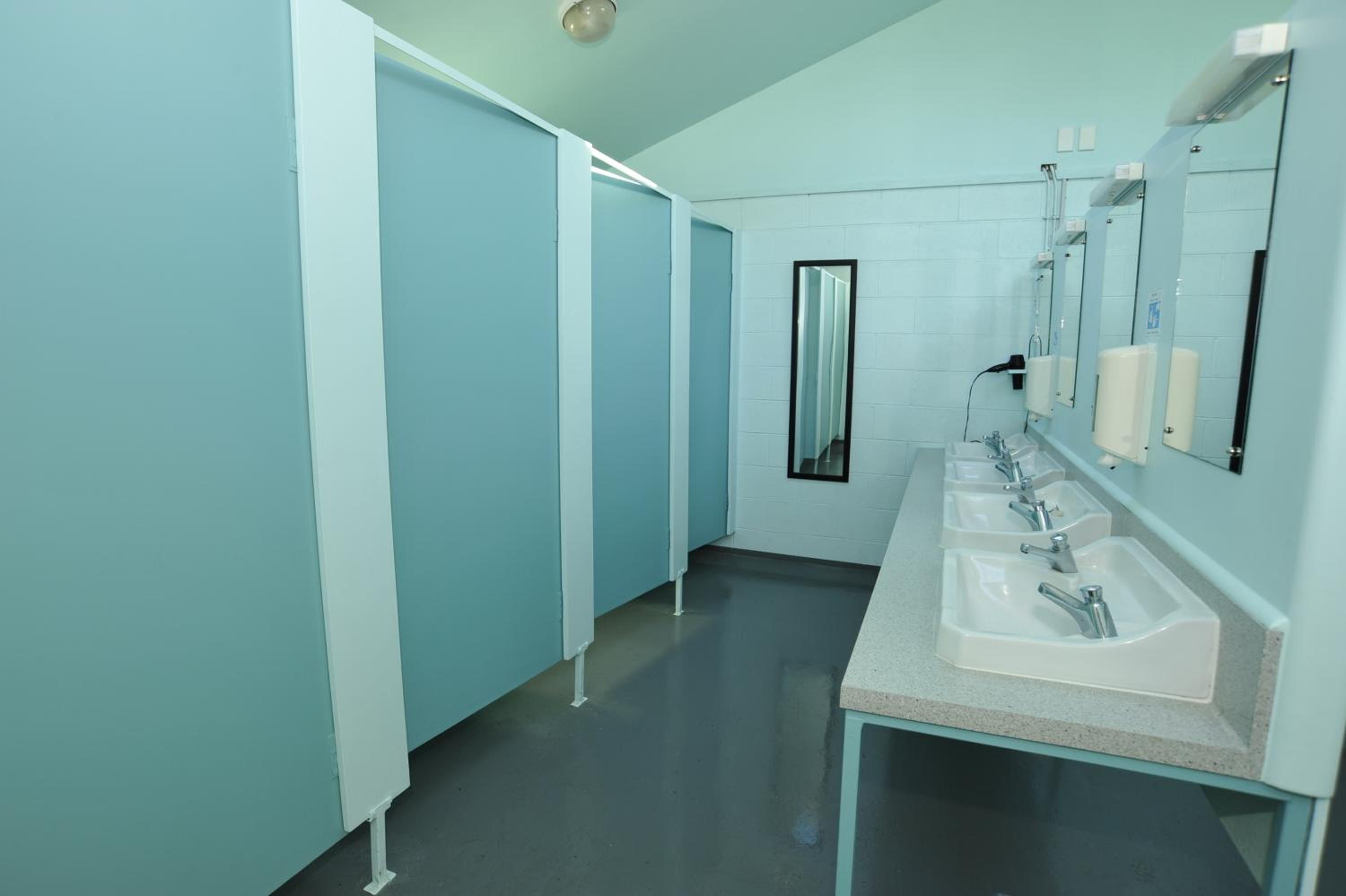 Standard Twin Cabin with External Shared Bathroom and Kitchen photo 2