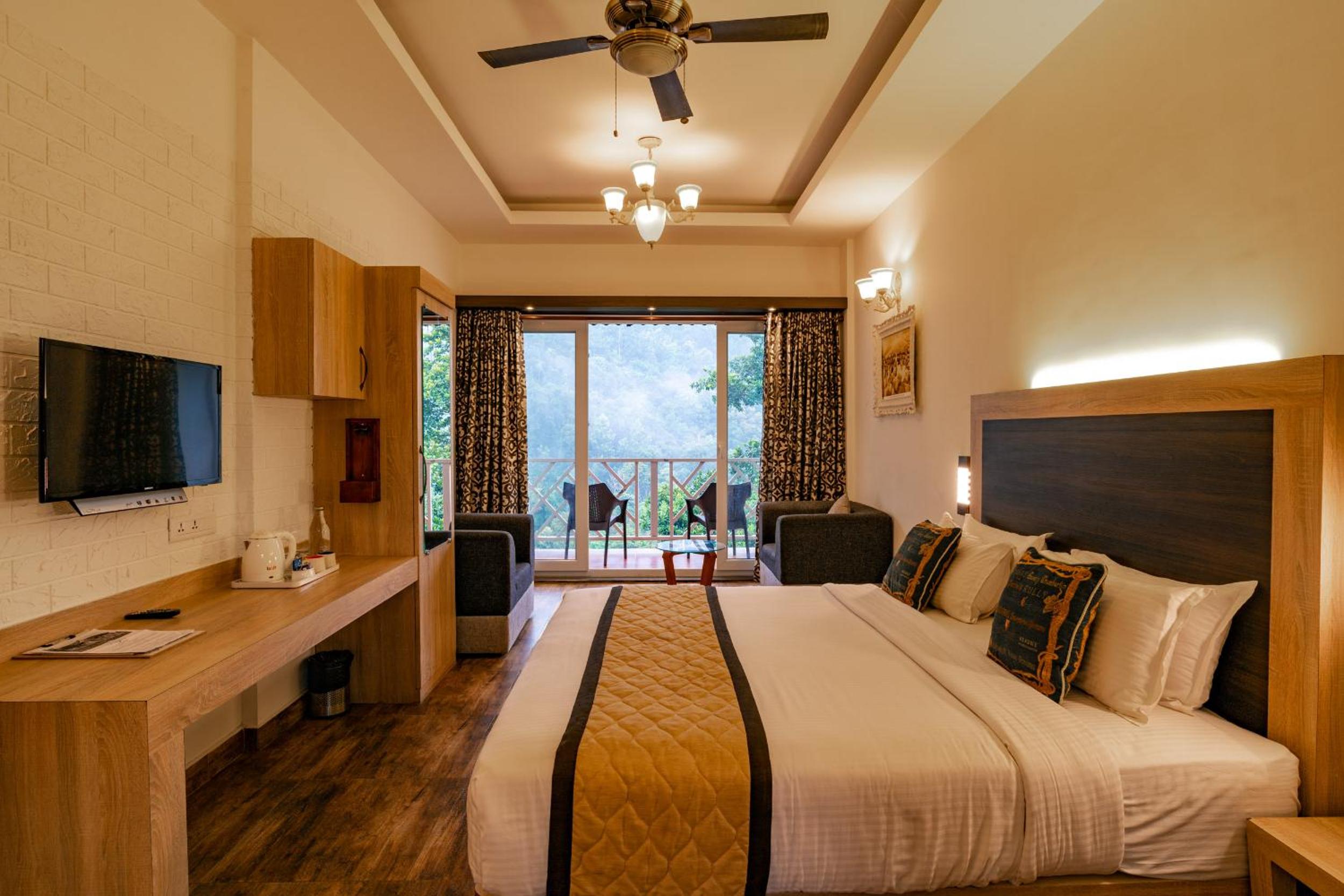 Superior Triple Room photo 3