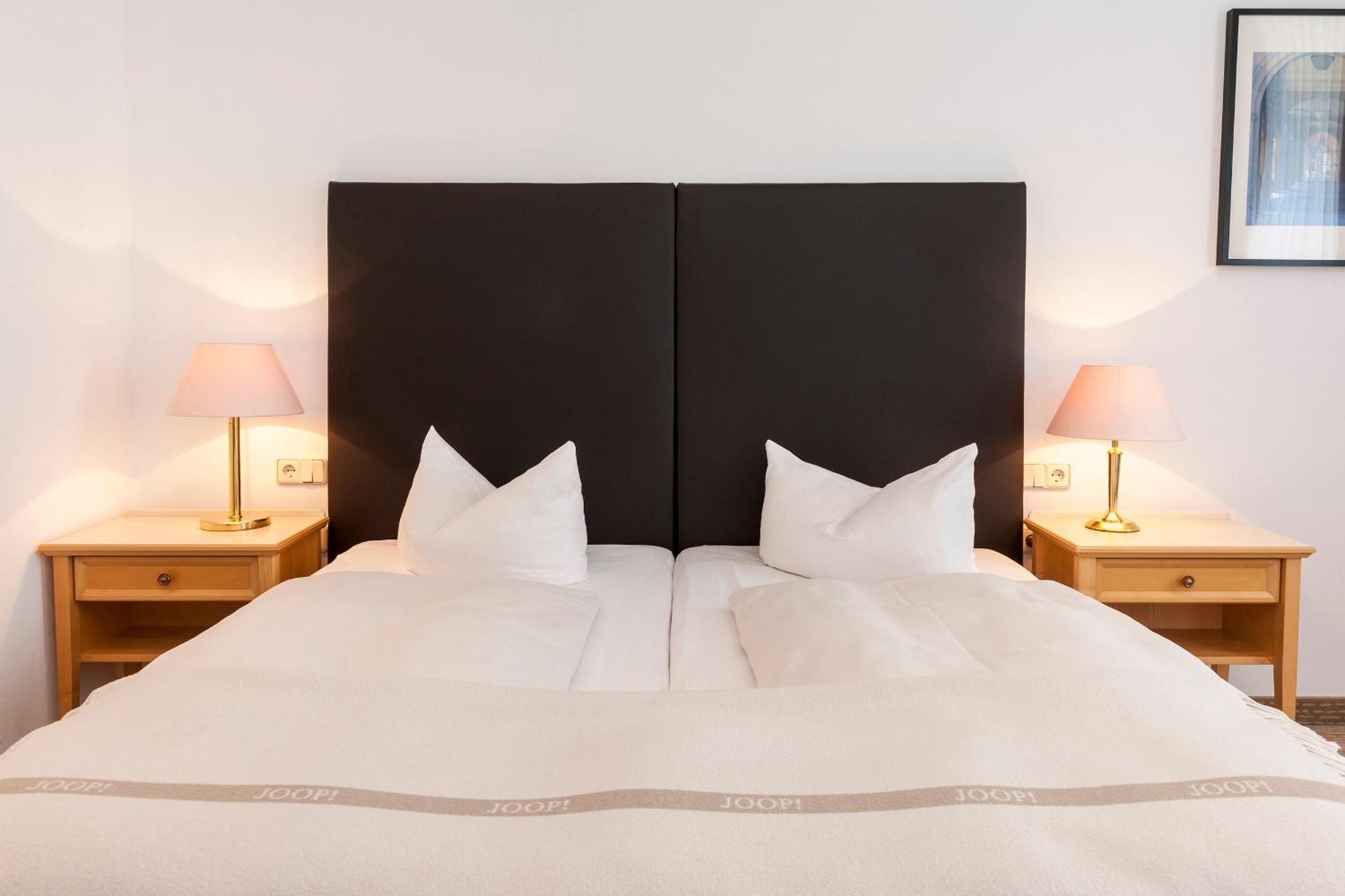 Standard Double Room - Photo 6