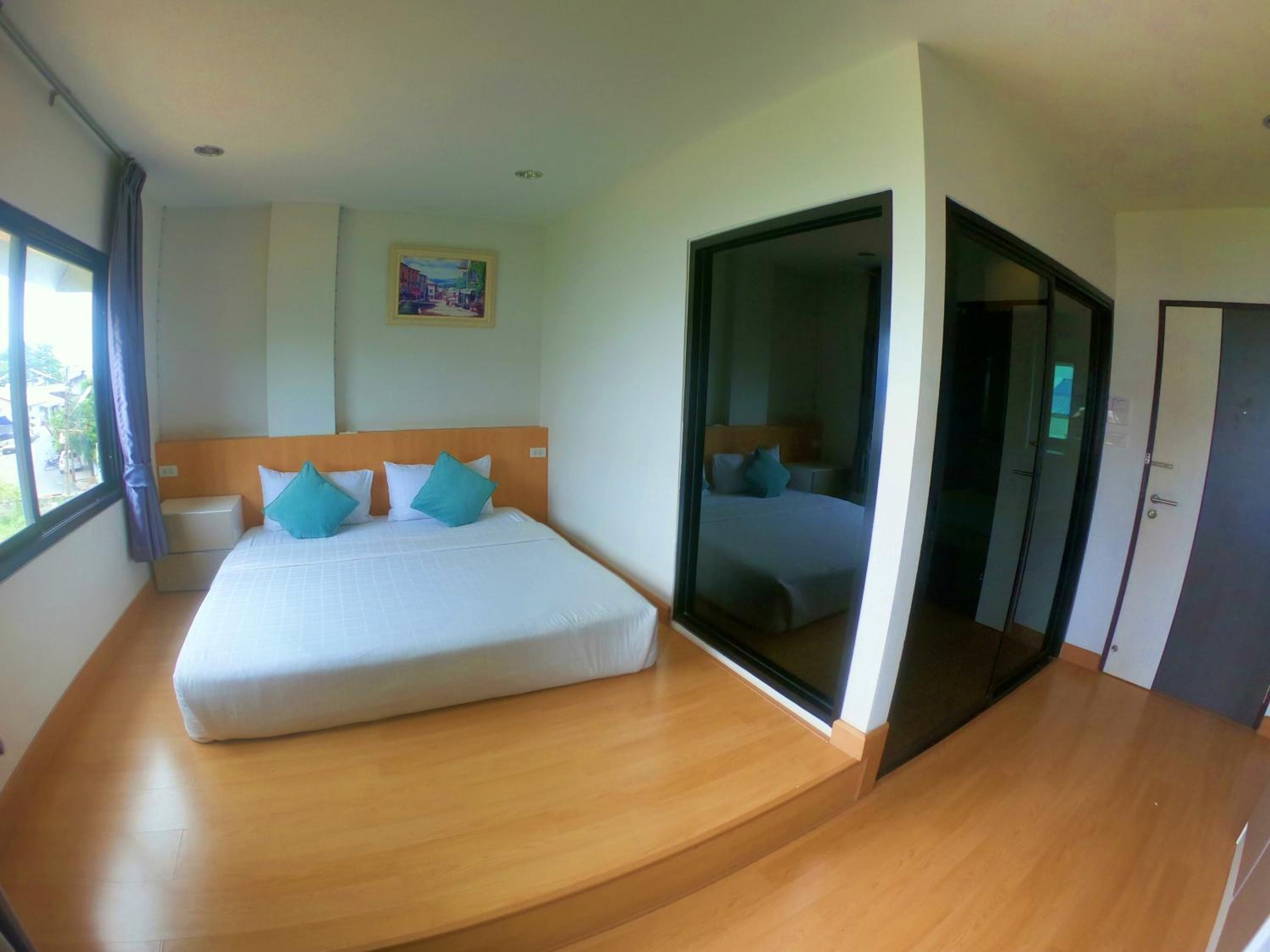 Standard Double Room photo 3
