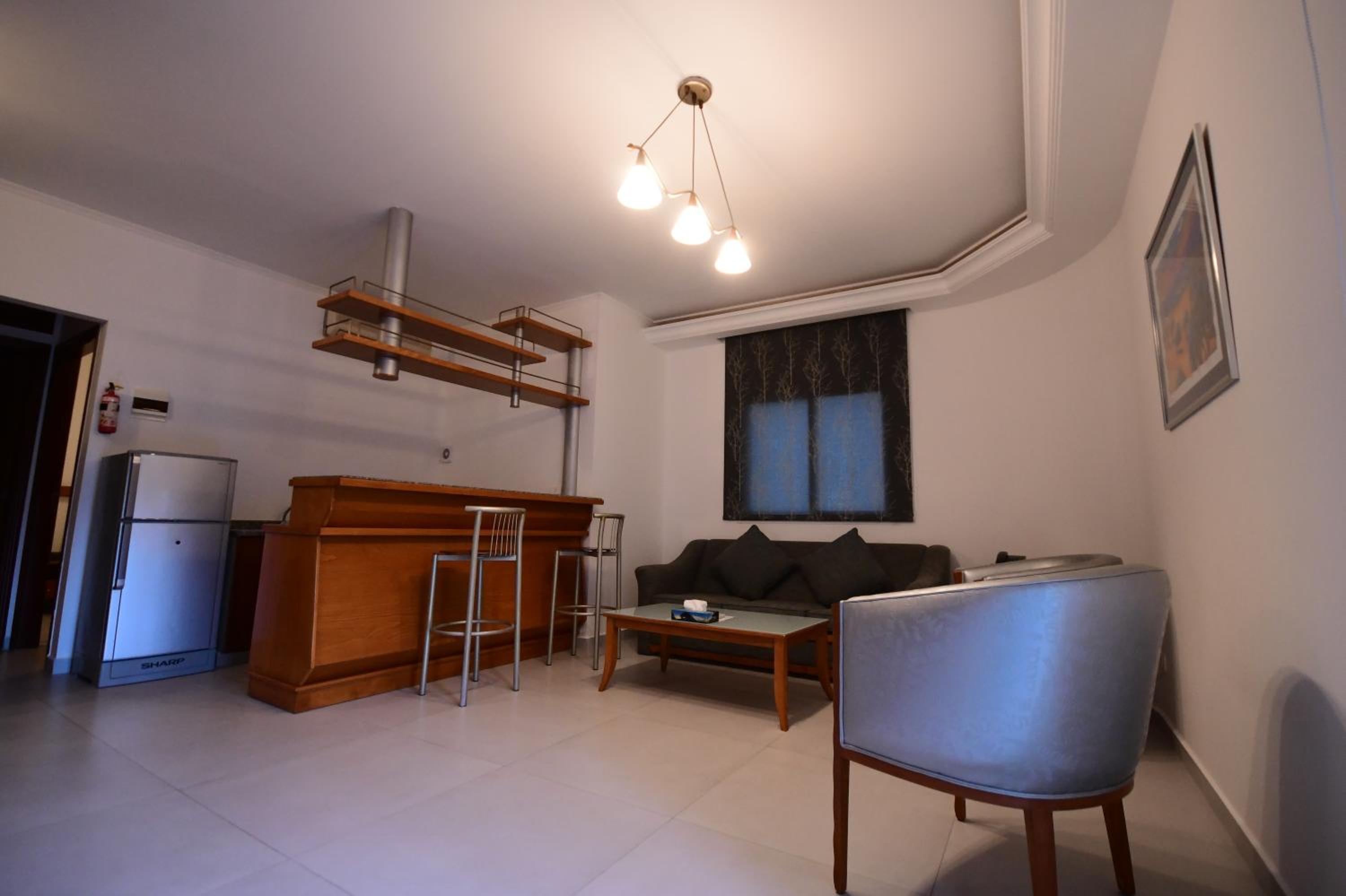 One-Bedroom Suite photo 2
