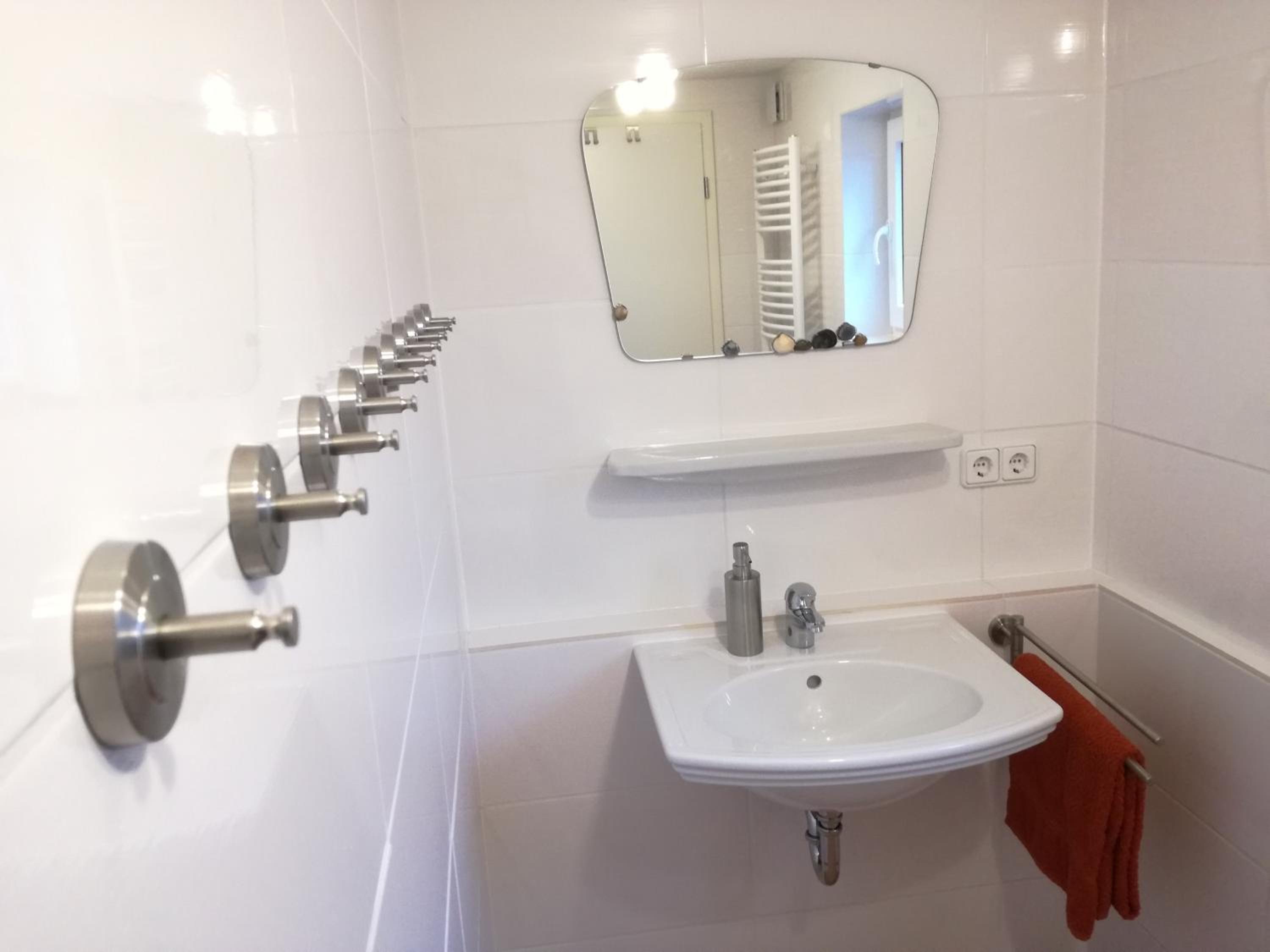 Double Room - Photo 6