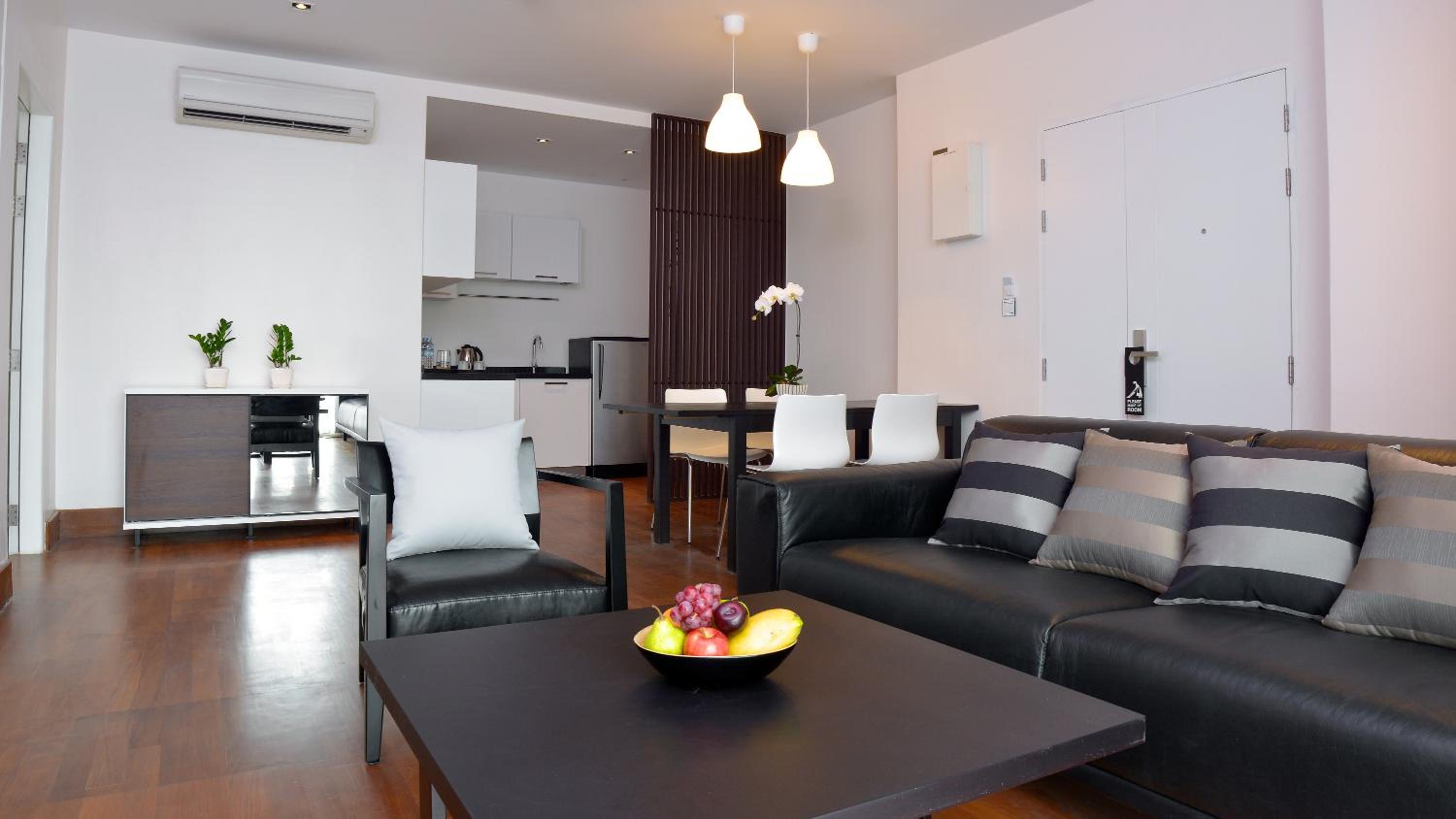 One-Bedroom Suite photo 1