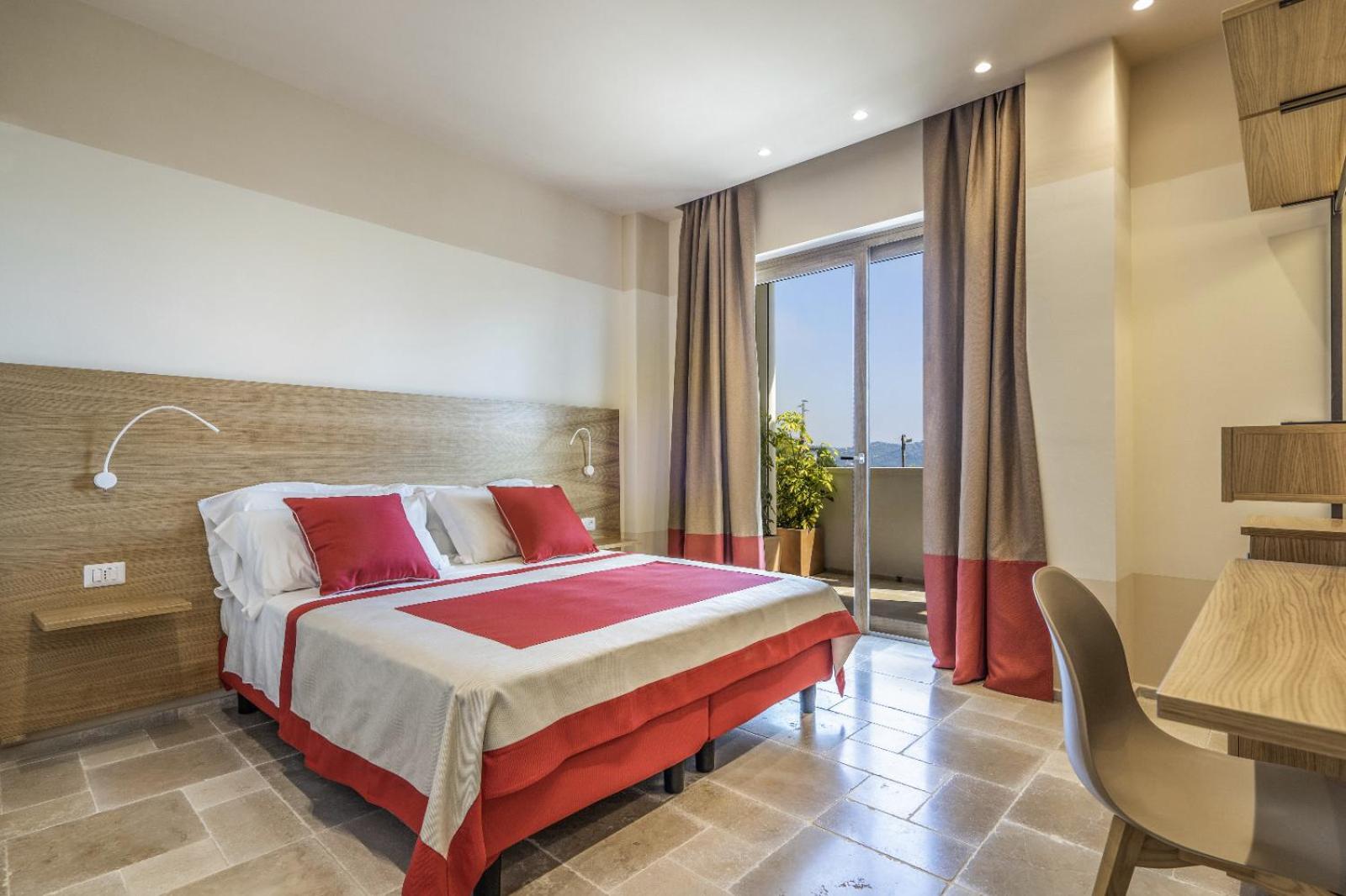 Double Room with Garden View - Photo 4