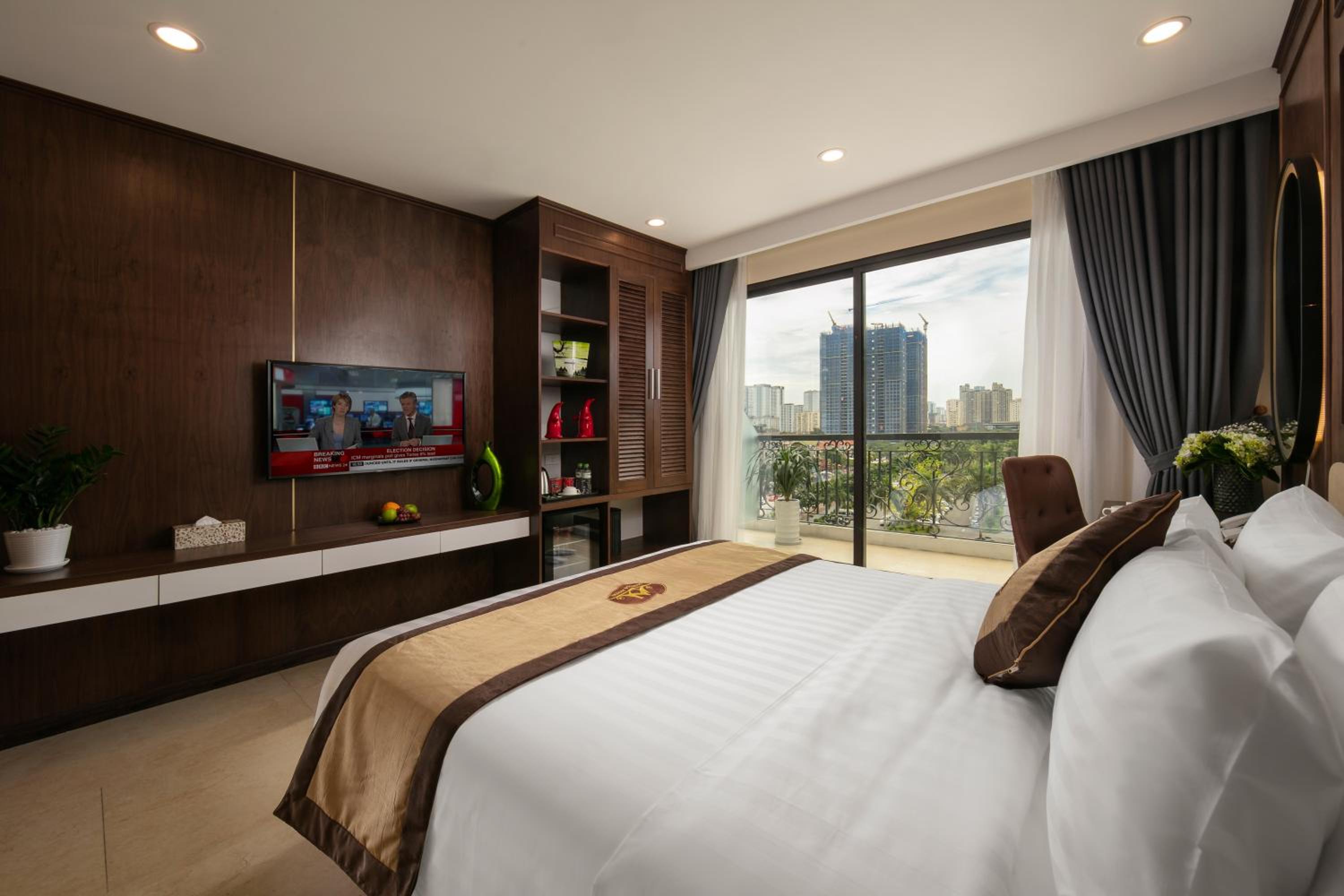 Suite with Balcony