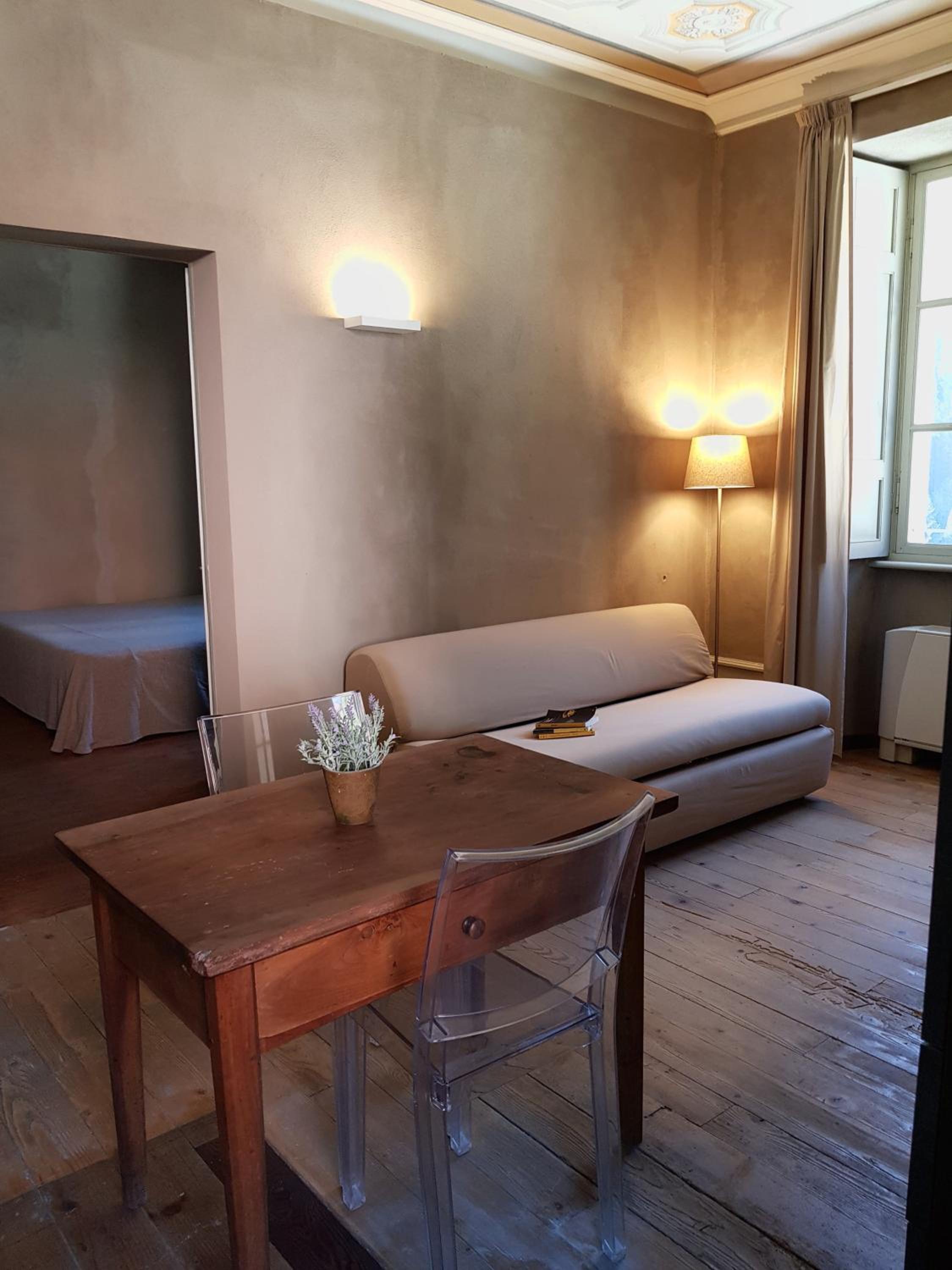 One-Bedroom House photo 1