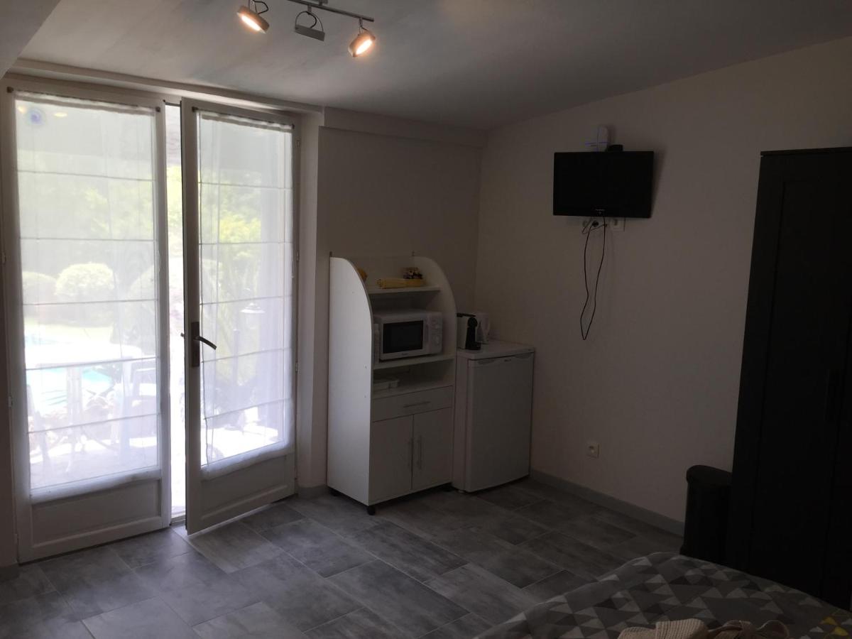 Family Room photo 2