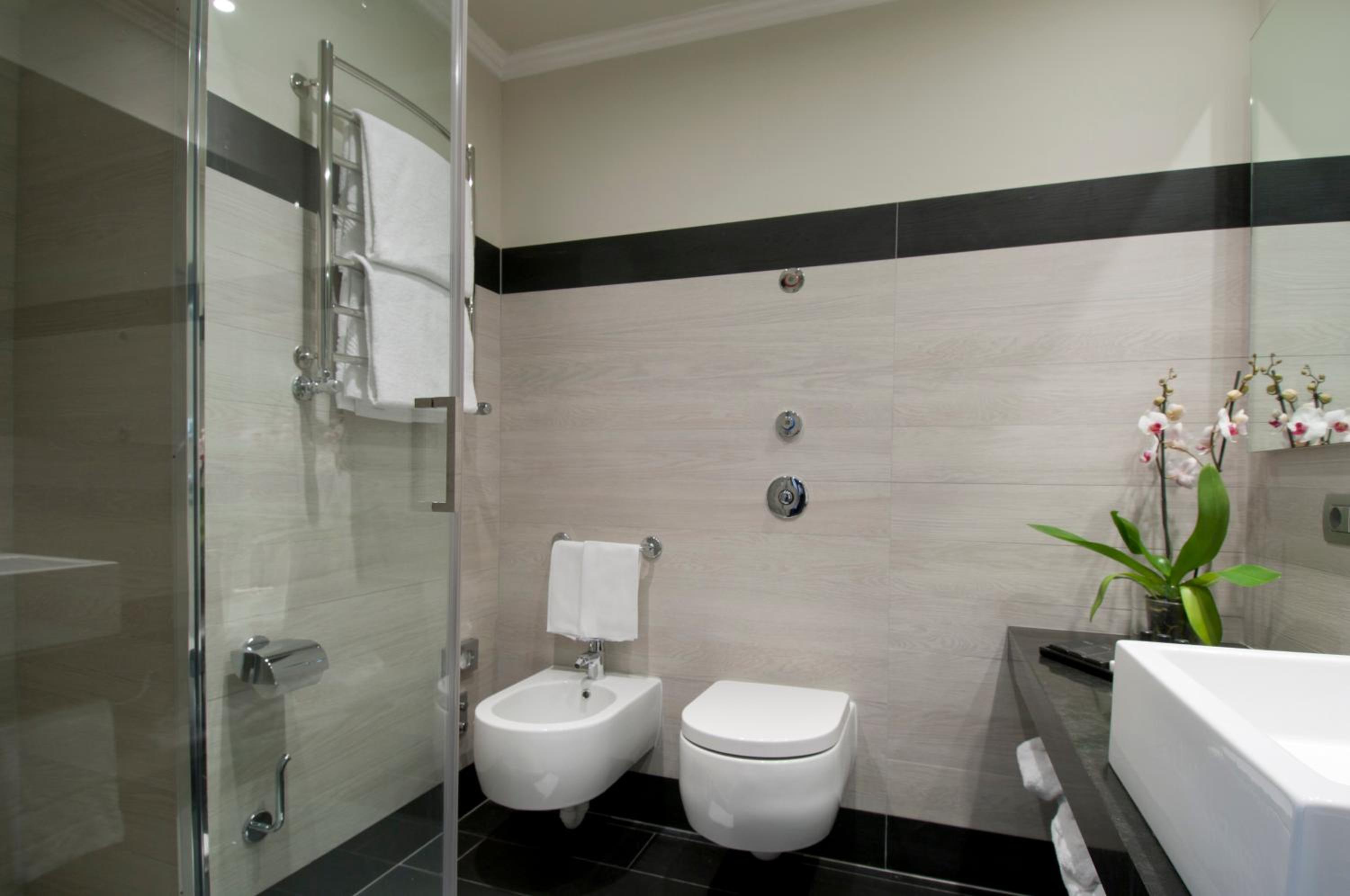 Double or Twin Room with Extra Bed