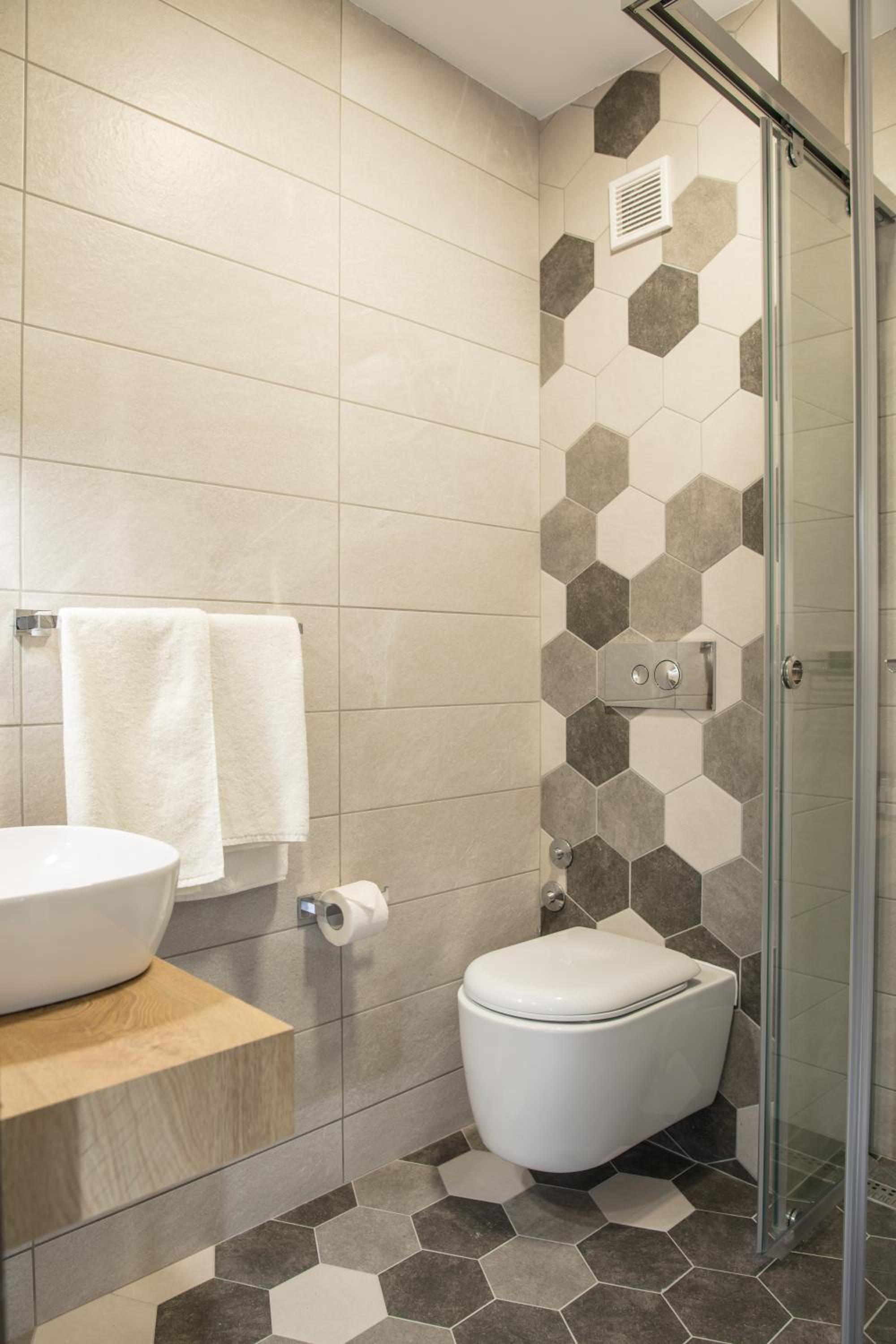 Deluxe Double Room with Balcony photo 2