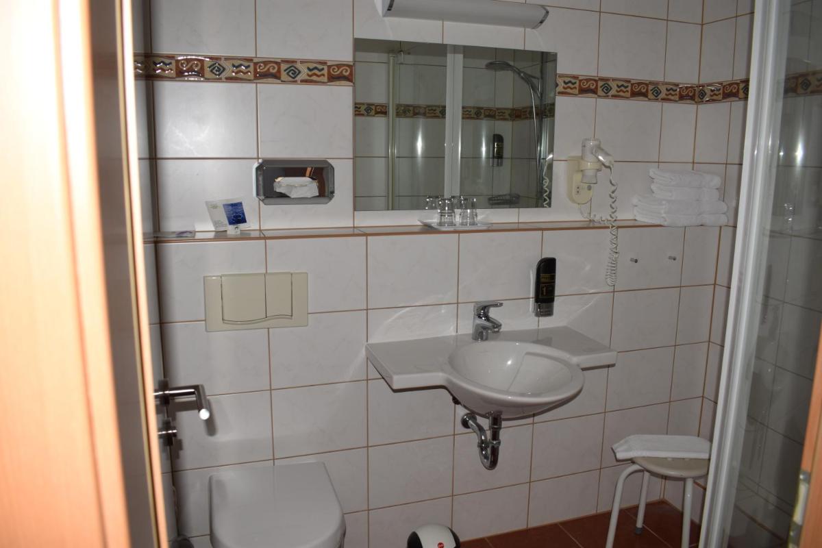 Single Room photo 3