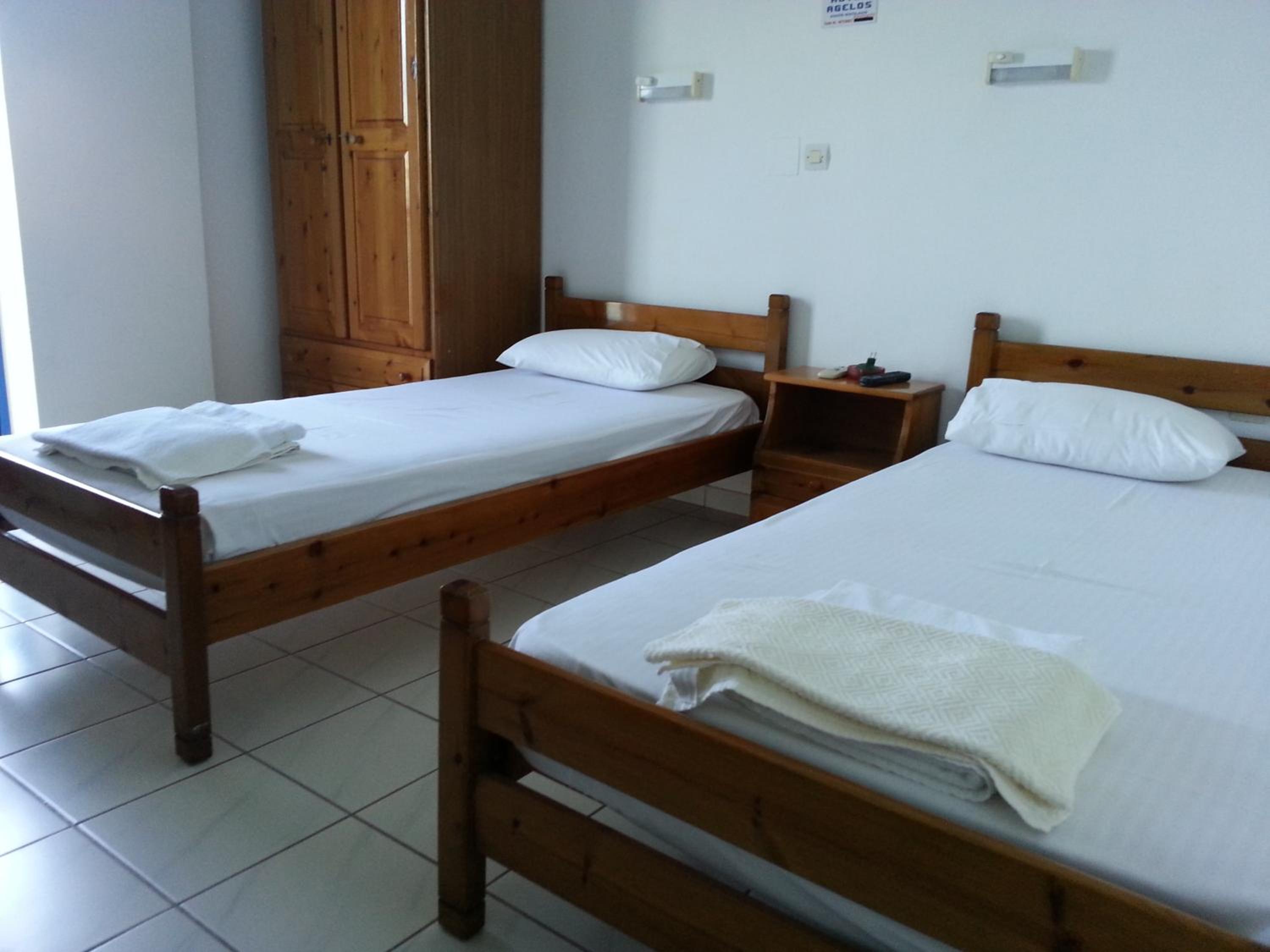 Double or Twin Room with Sea View - Photo 7