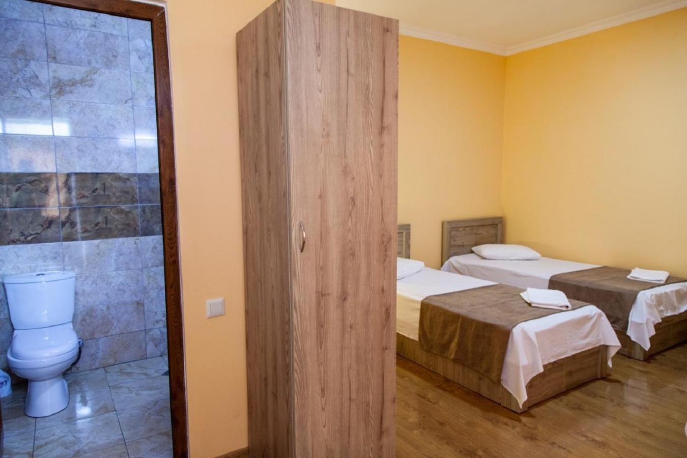 Economy Triple Room