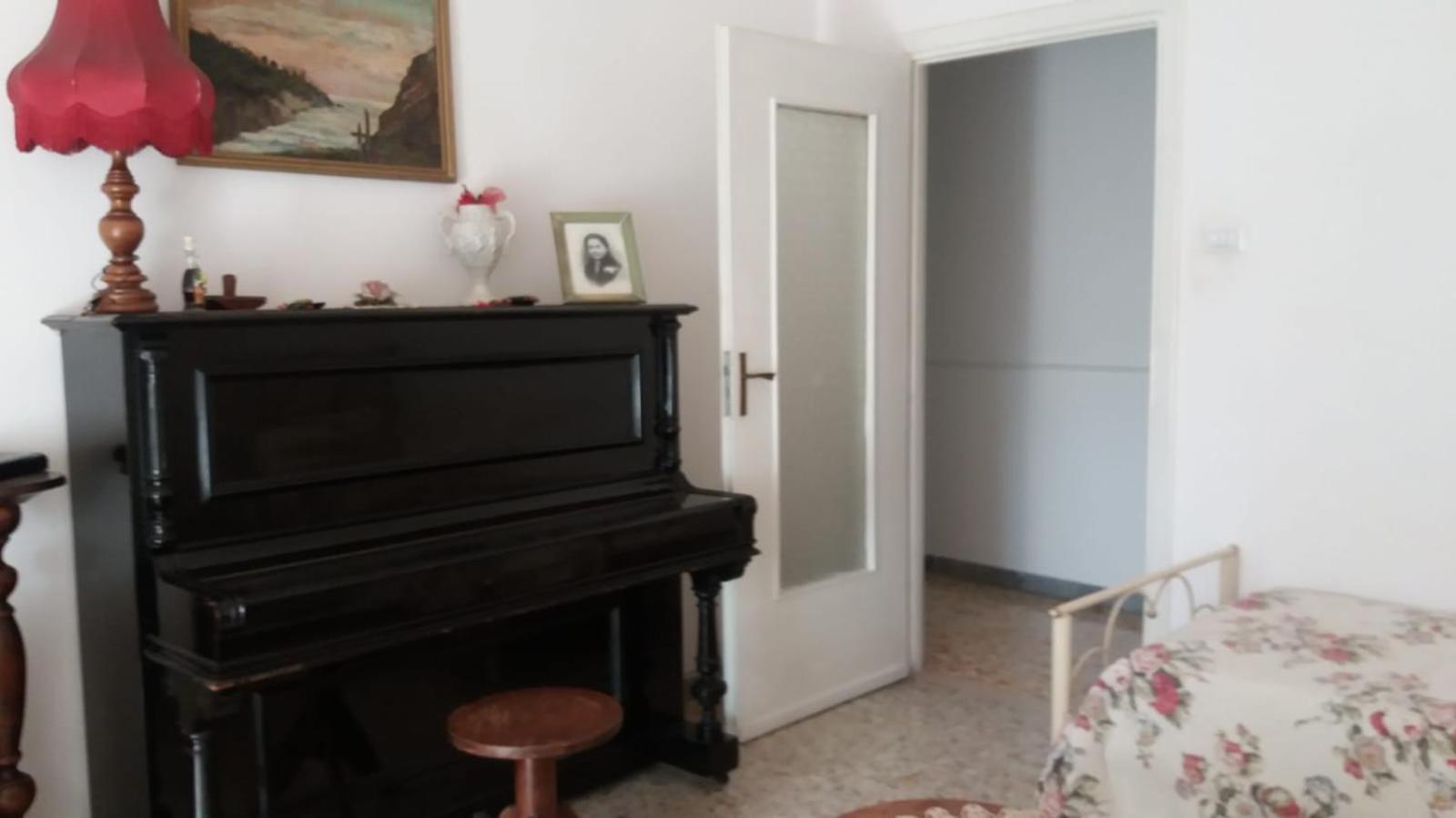 Large Single Room