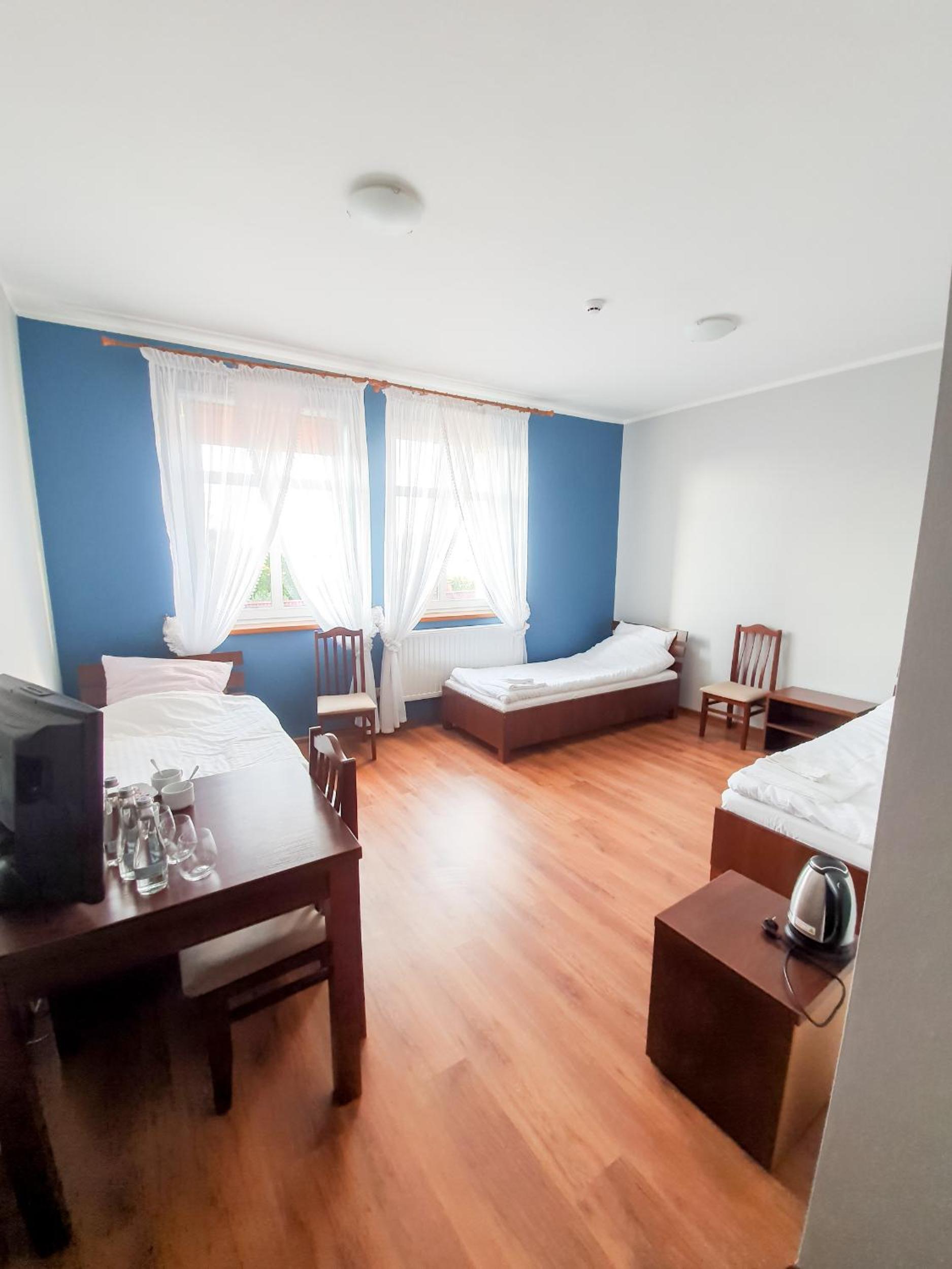 Triple Room with Private Bathroom - Photo 5