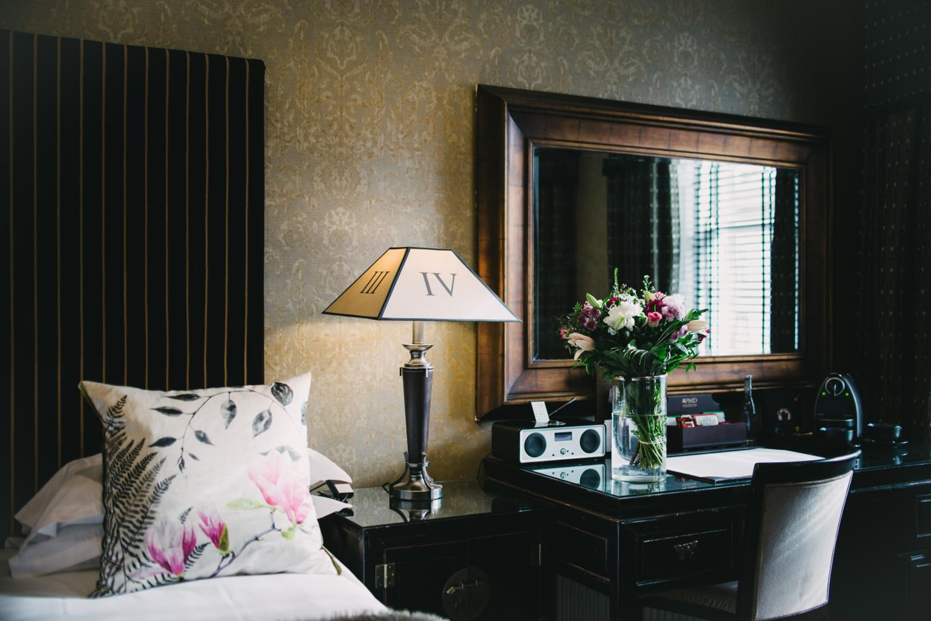 Jacuzzi Suite - Photo 8