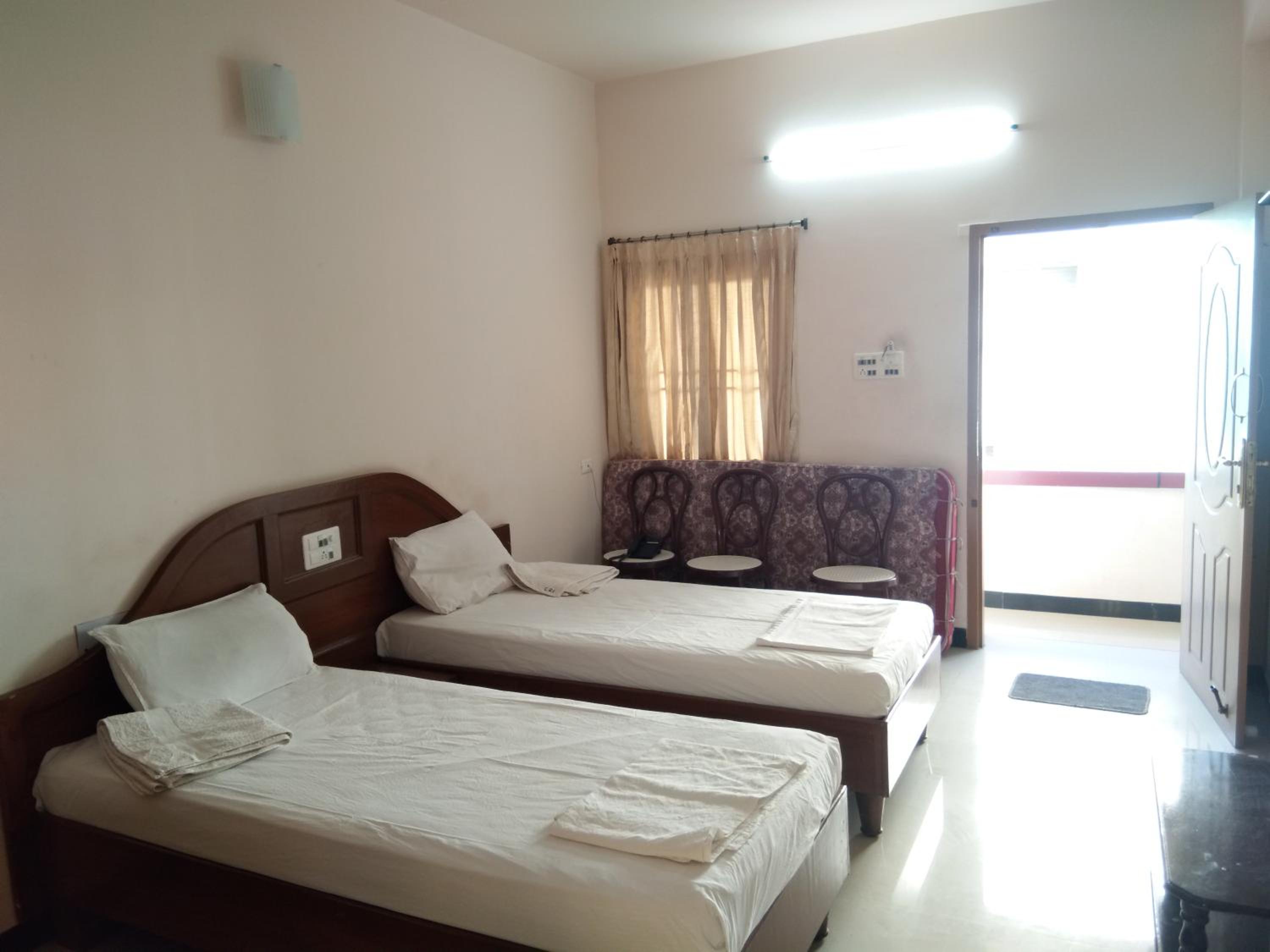 Deluxe King Room photo 3