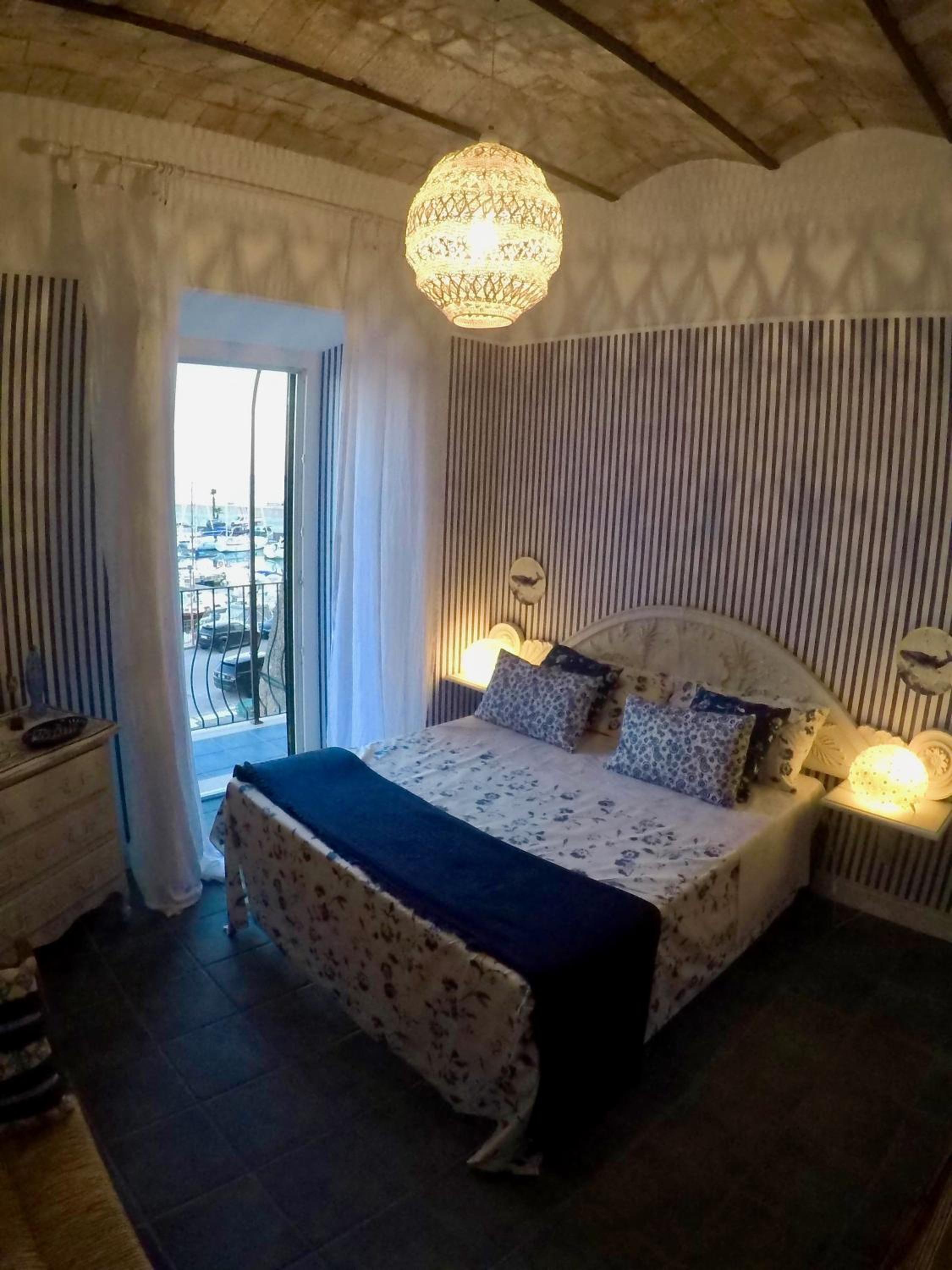 Quadruple Room With Shared Bathroom photo 1