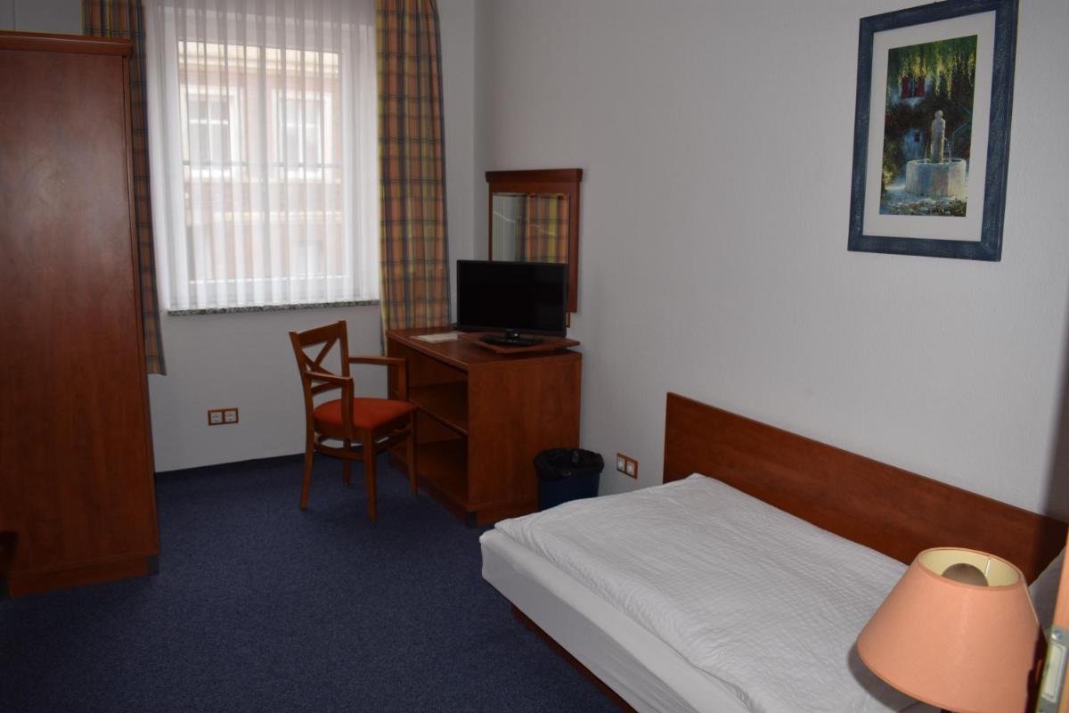 Triple Room photo 2