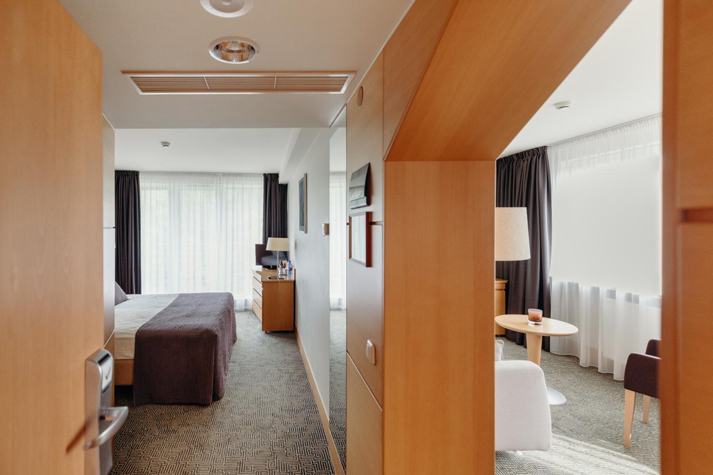 Junior Suite With Spa Access photo 3