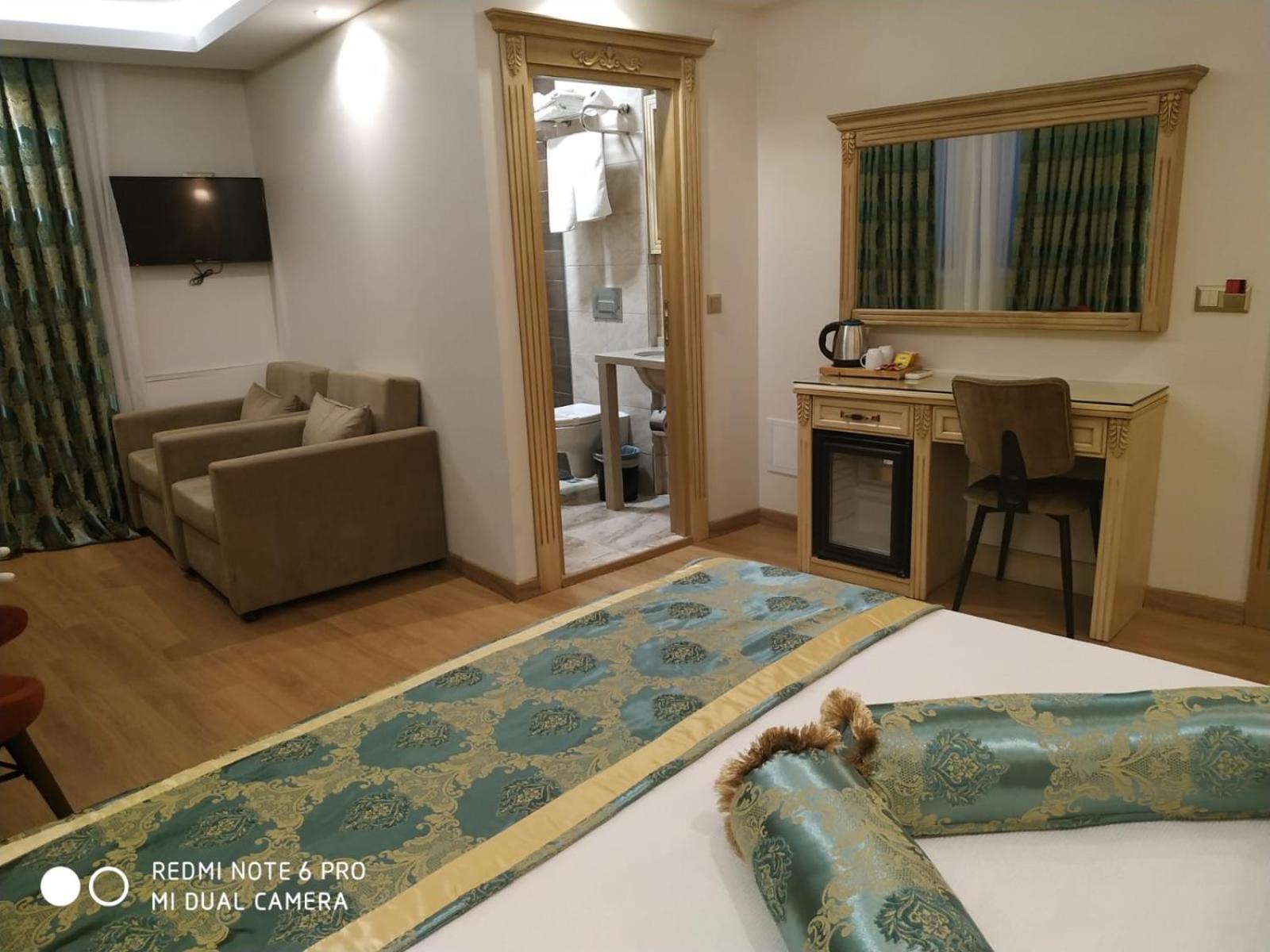 Deluxe Double Room with Sea View photo 2