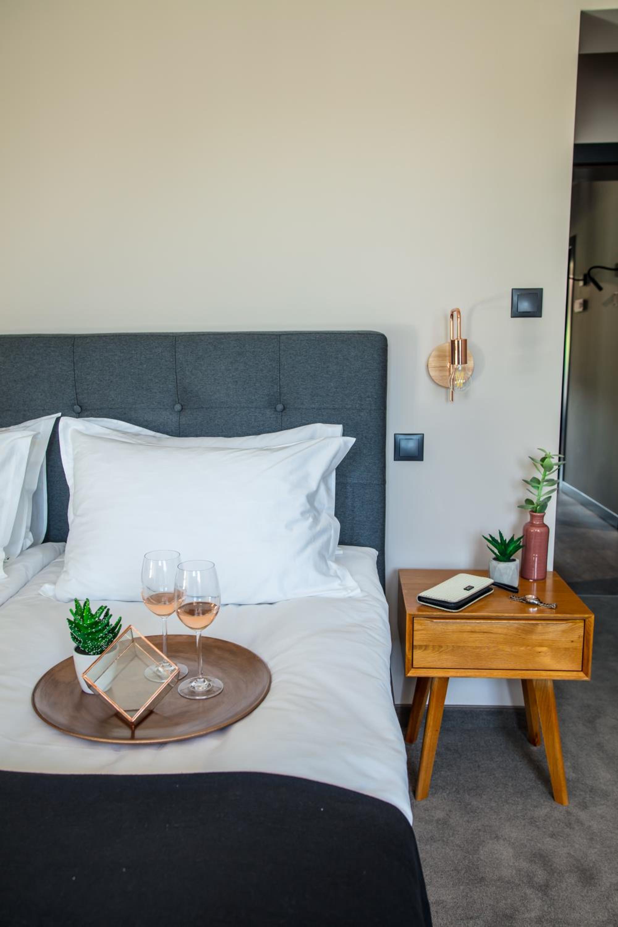 Deluxe Double Room with Balcony - Photo 3