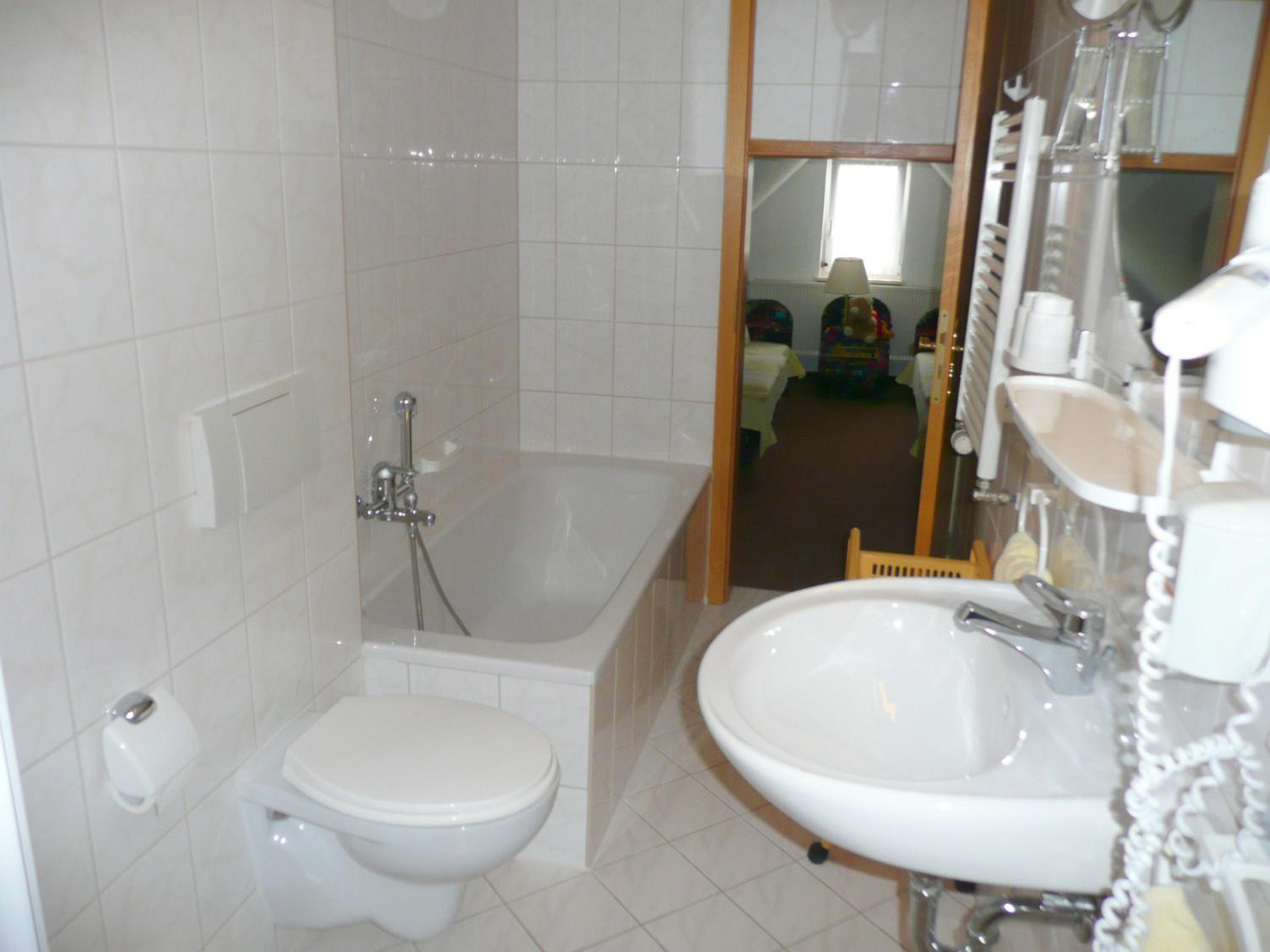Family Room (2 Adults + 2 Children) photo 2