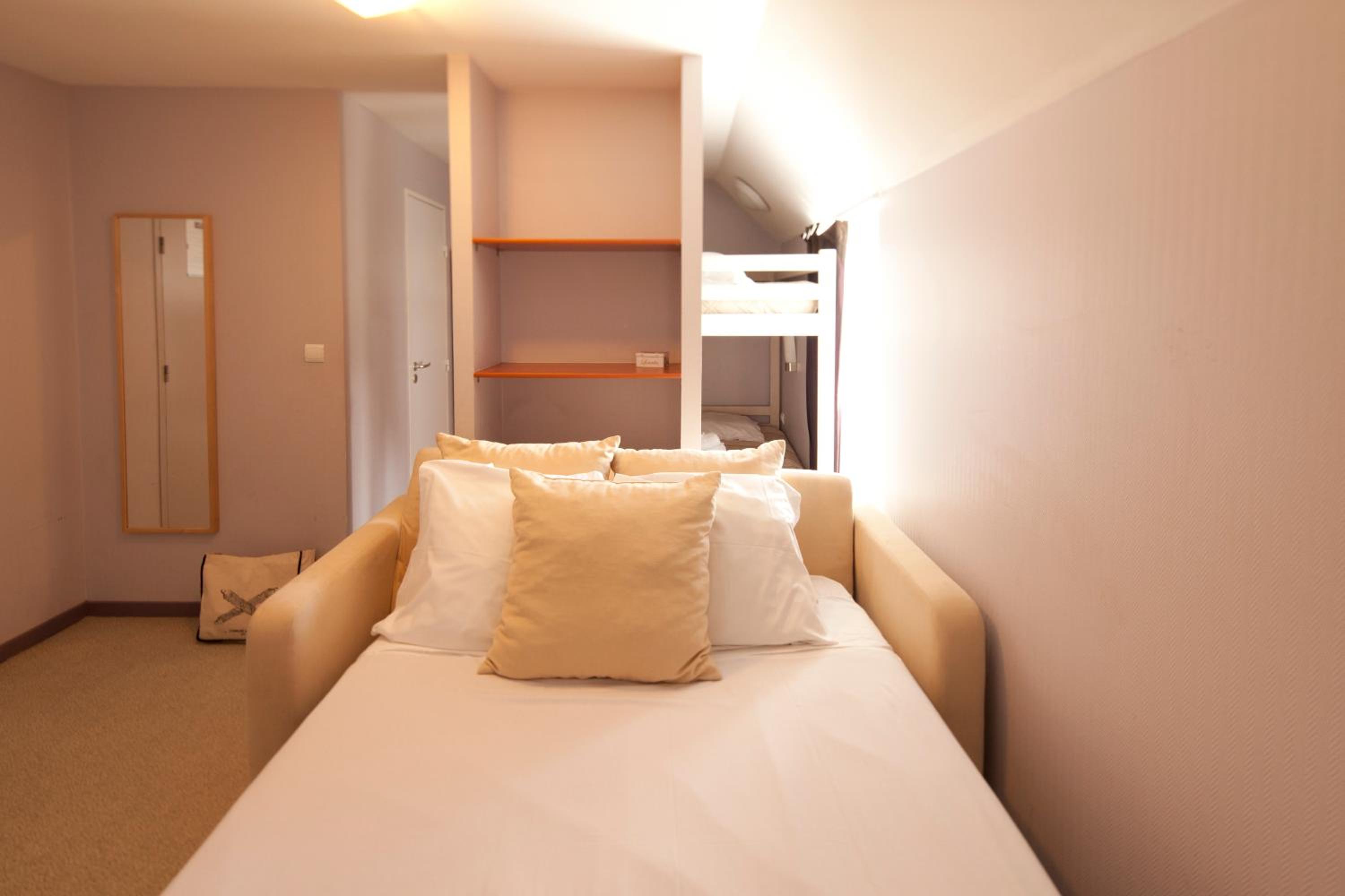 Apartment - Photo 1