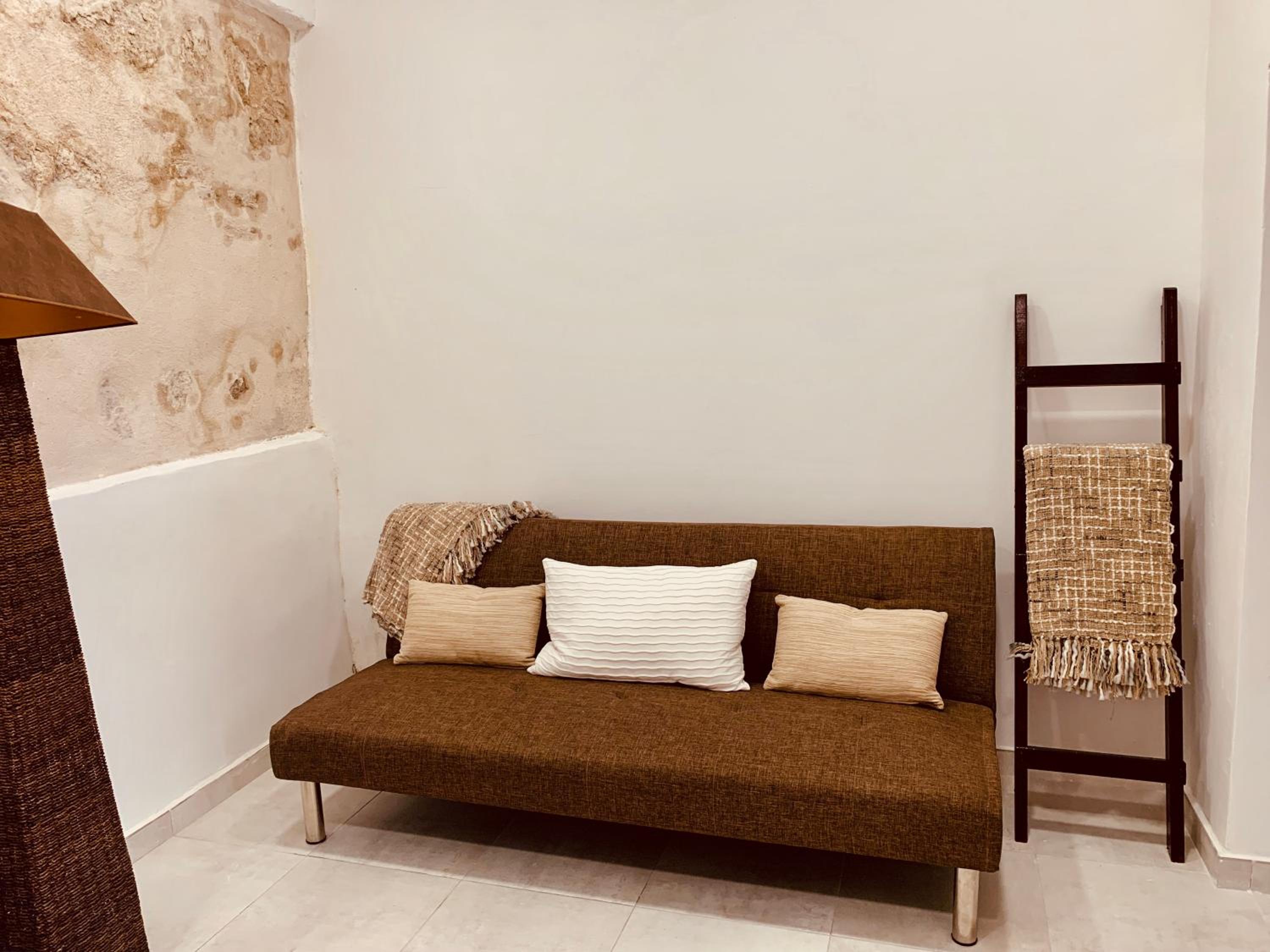 One-Bedroom Apartment - Photo 13