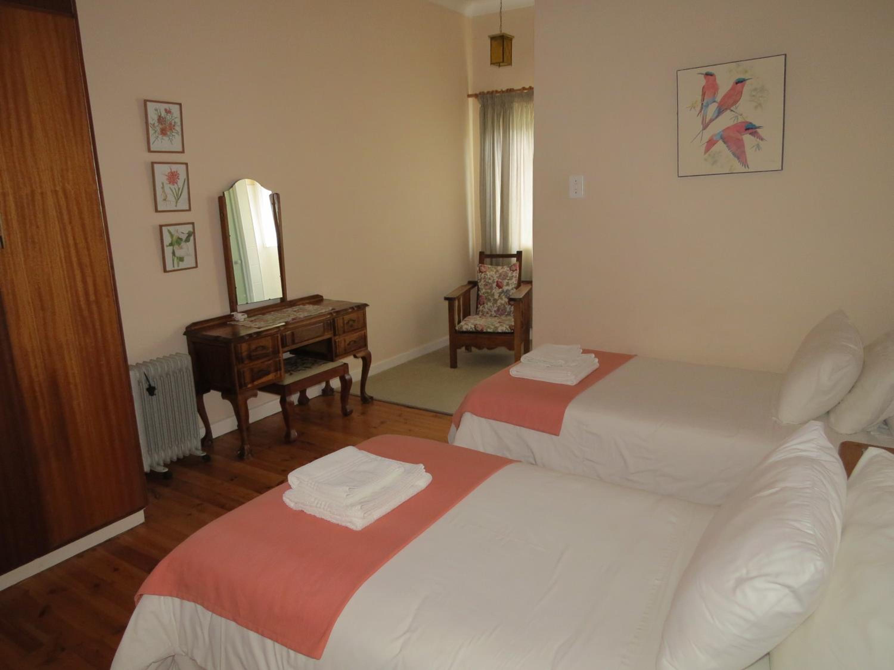Two-Bedroom Apartment - Photo 5