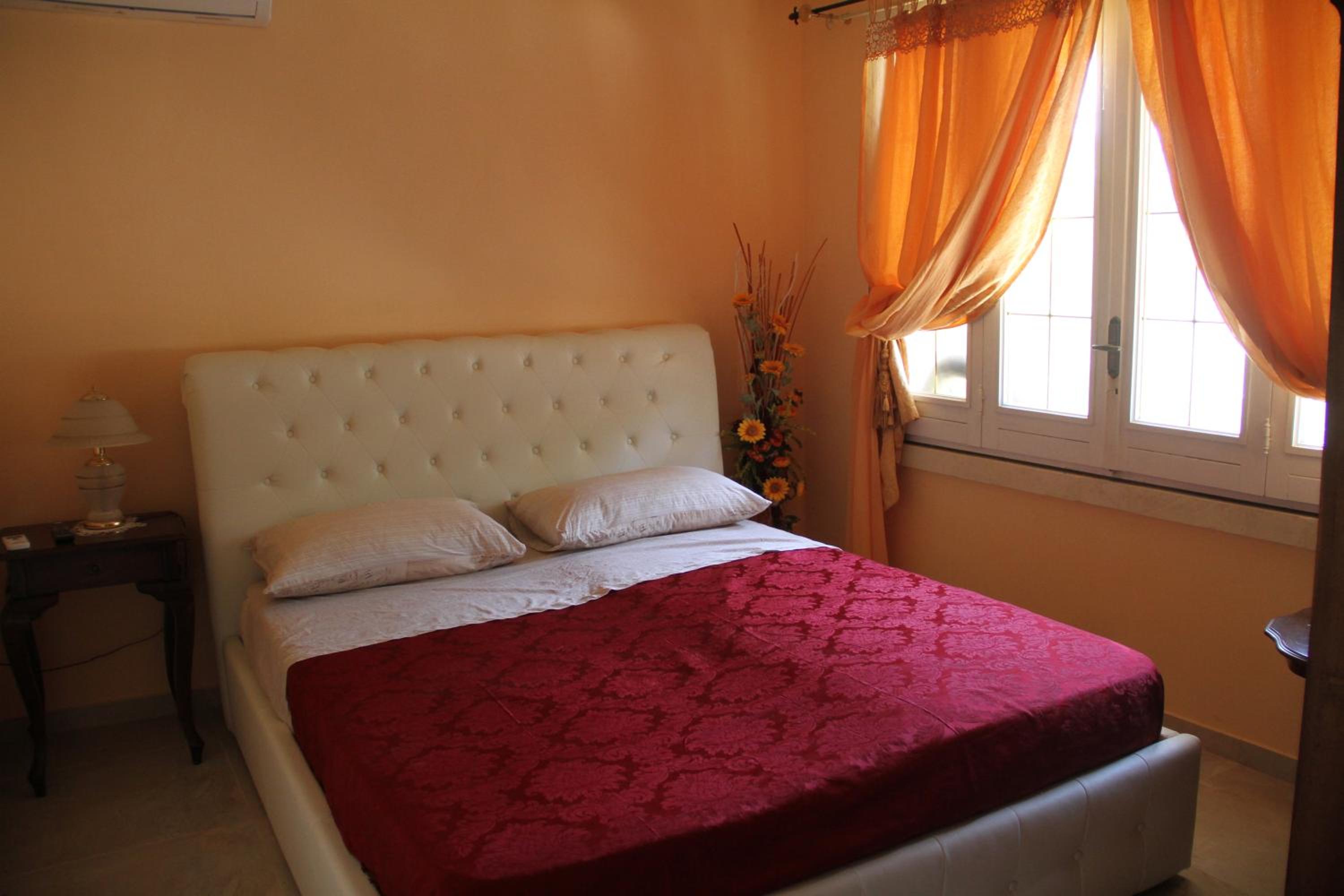 Double Room with Private Bathroom photo 1