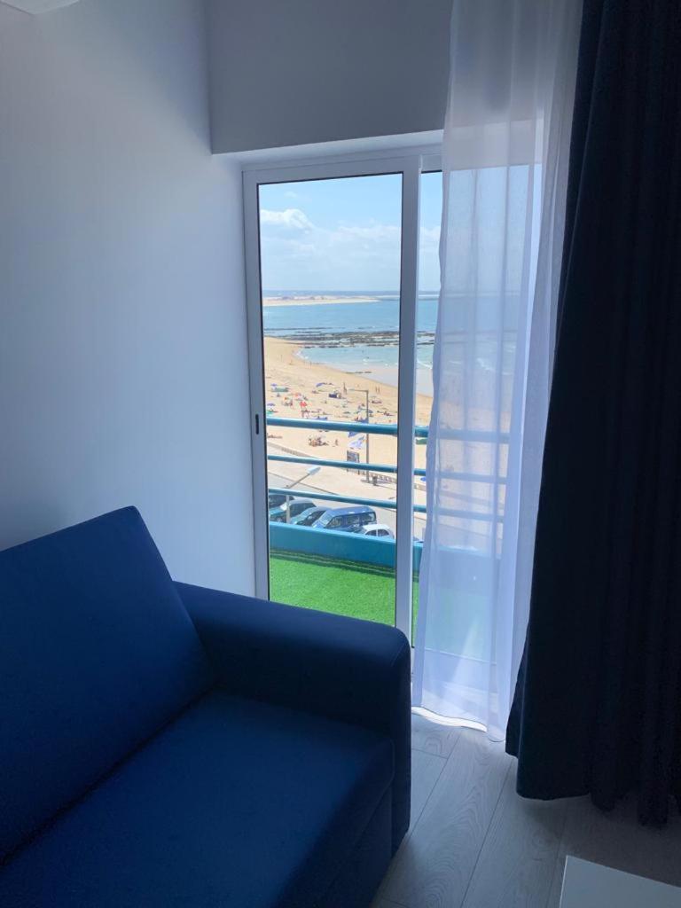 Deluxe Triple Room with Sea View - Photo 1