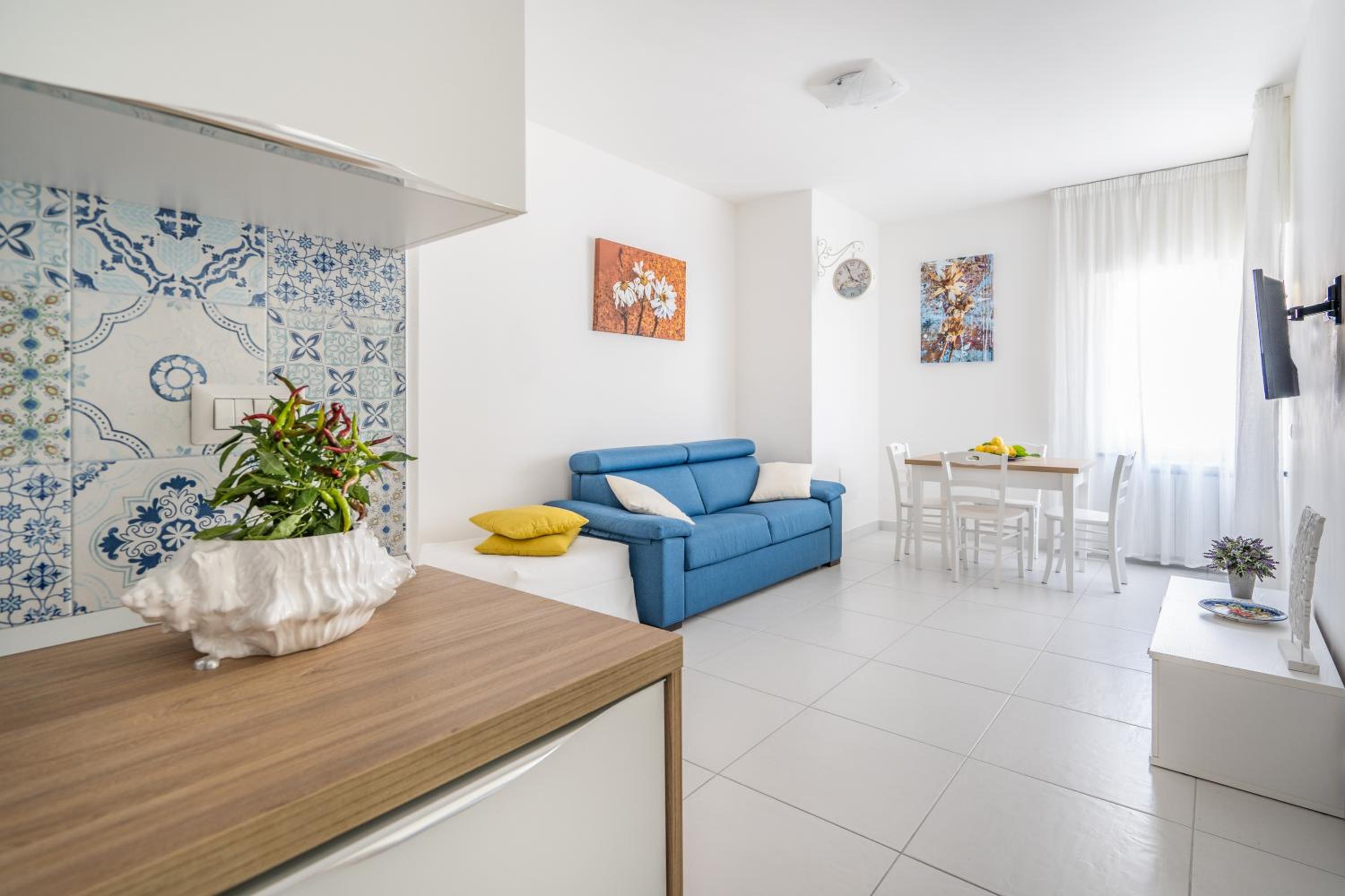 One-Bedroom Apartment