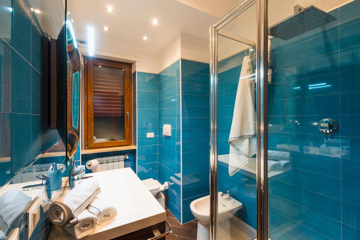 Two Double Rooms with Private Bathroom - Photo 5